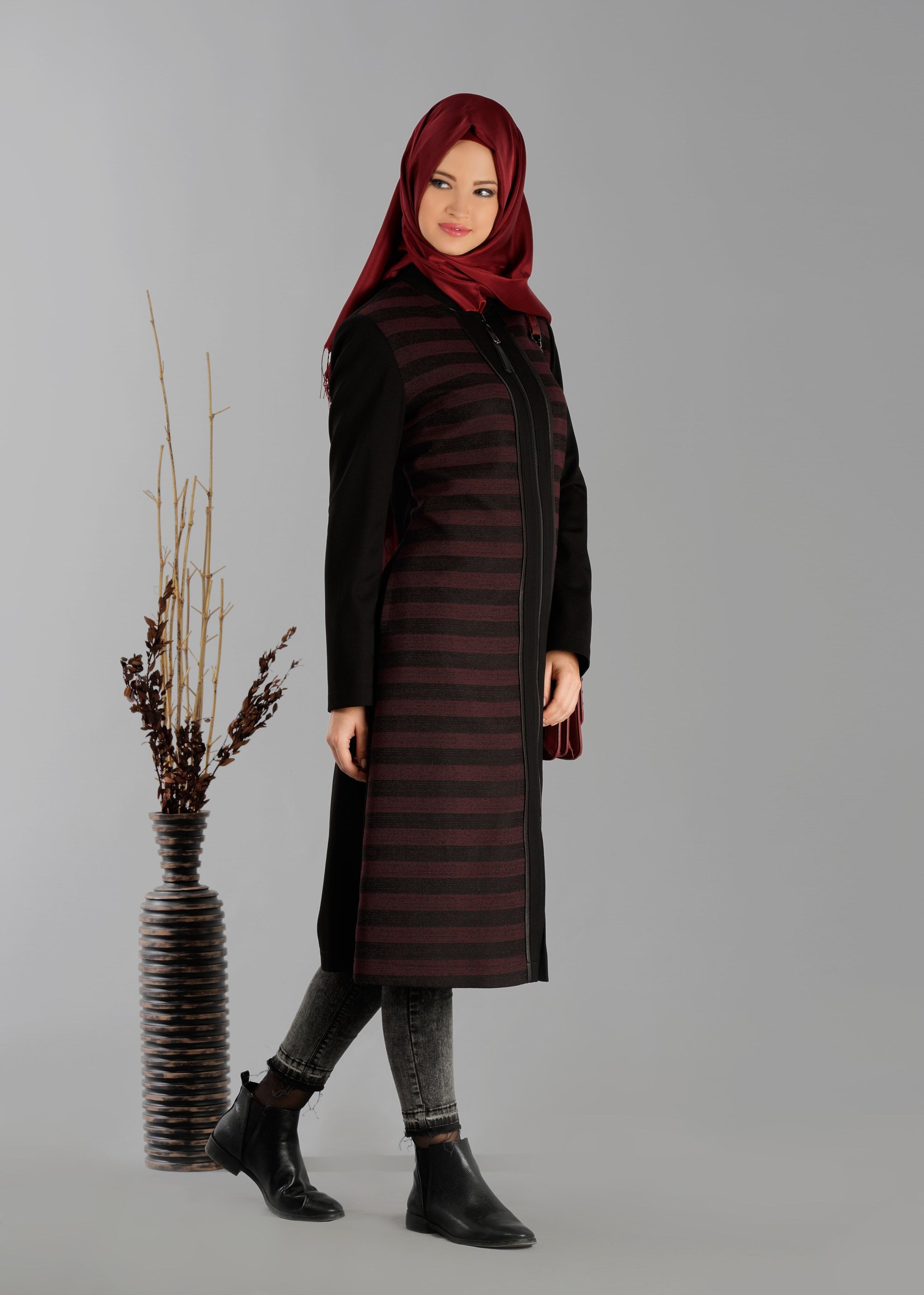 Tesettür giyim MÜRDÜM FERMUARLI ŞERİT DETAYLI TRENÇKOT 1936 