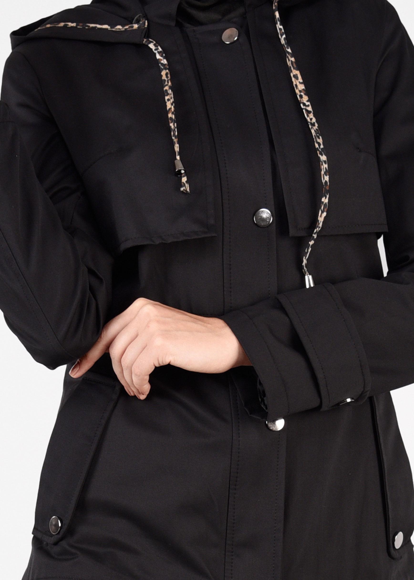 Tesettür giyim SİYAH KAPÜŞONLU ÇITÇITLI TRENÇKOT 1953