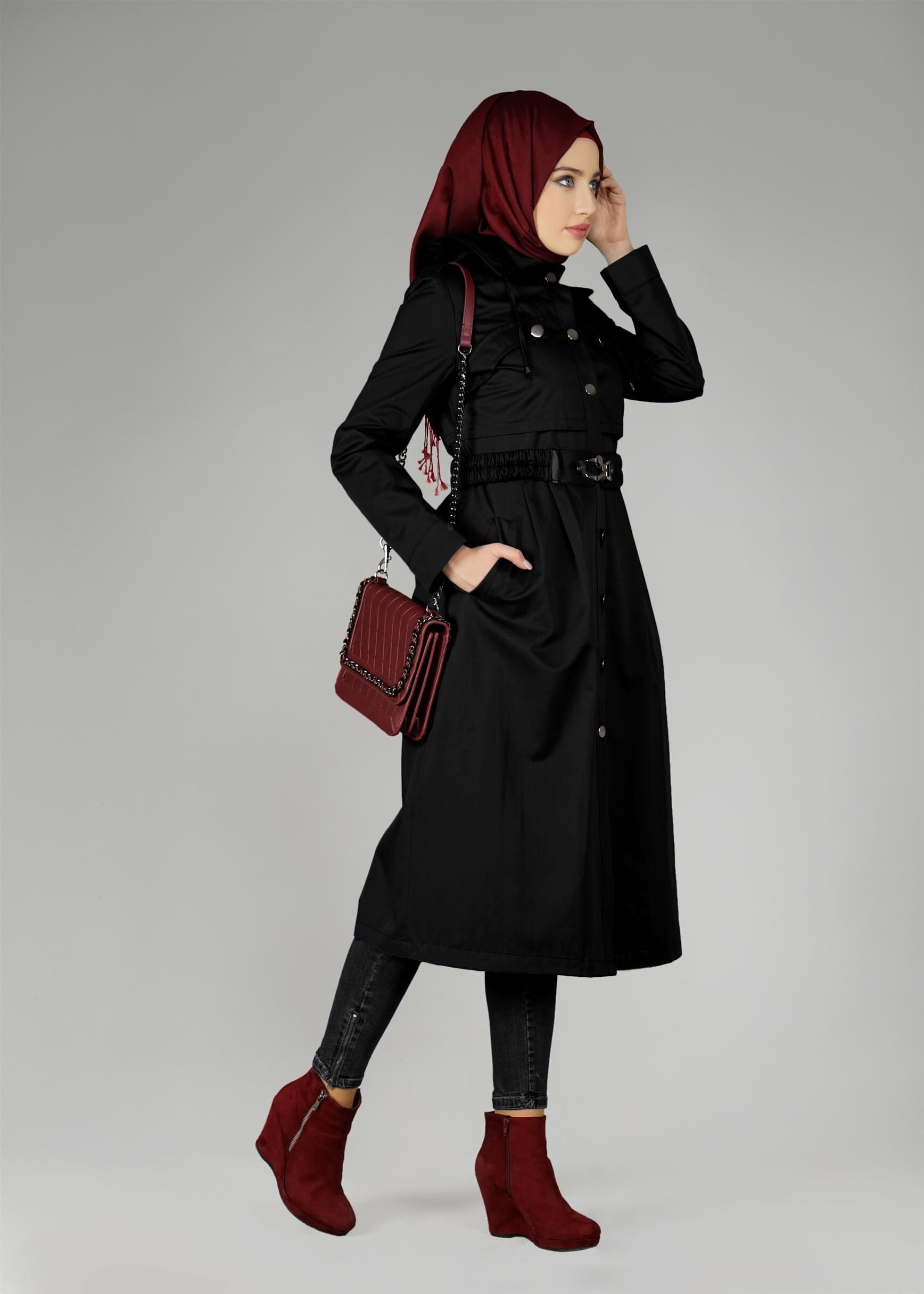Tesettür giyim SİYAH KAPÜŞONLU DÜĞMELİ TRENÇKOT 1954