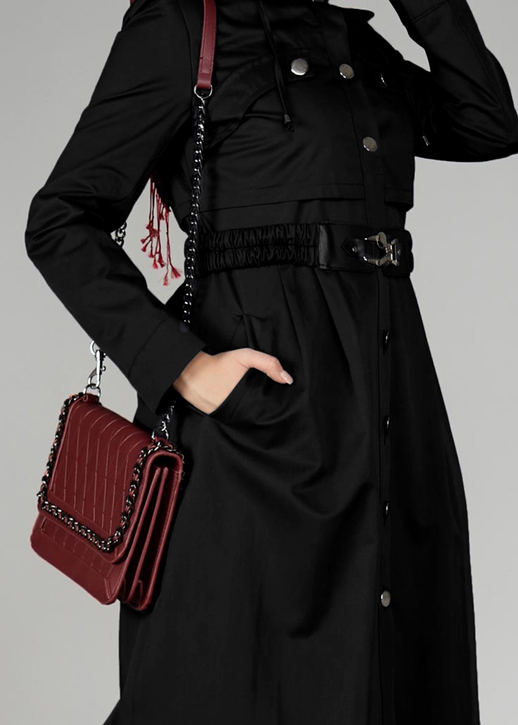 Tesettür giyim SİYAH KAPÜŞONLU DÜĞMELİ TRENÇKOT 1954