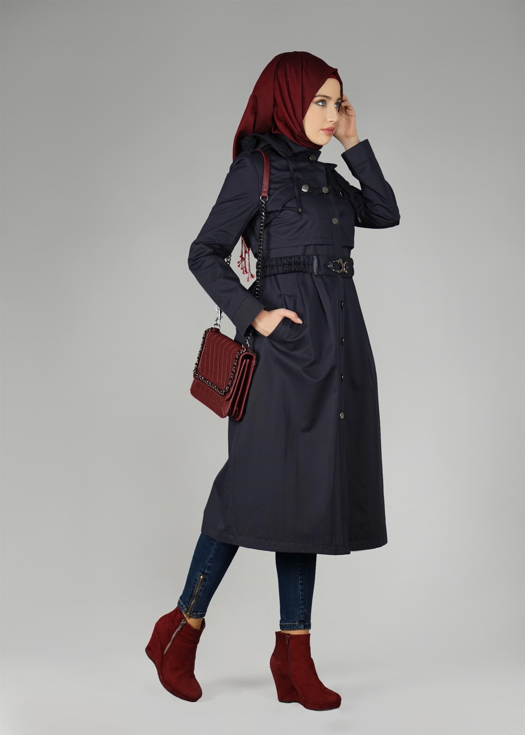 Tesettür giyim LACİVERT KAPÜŞONLU DÜĞMELİ TRENÇKOT 1954
