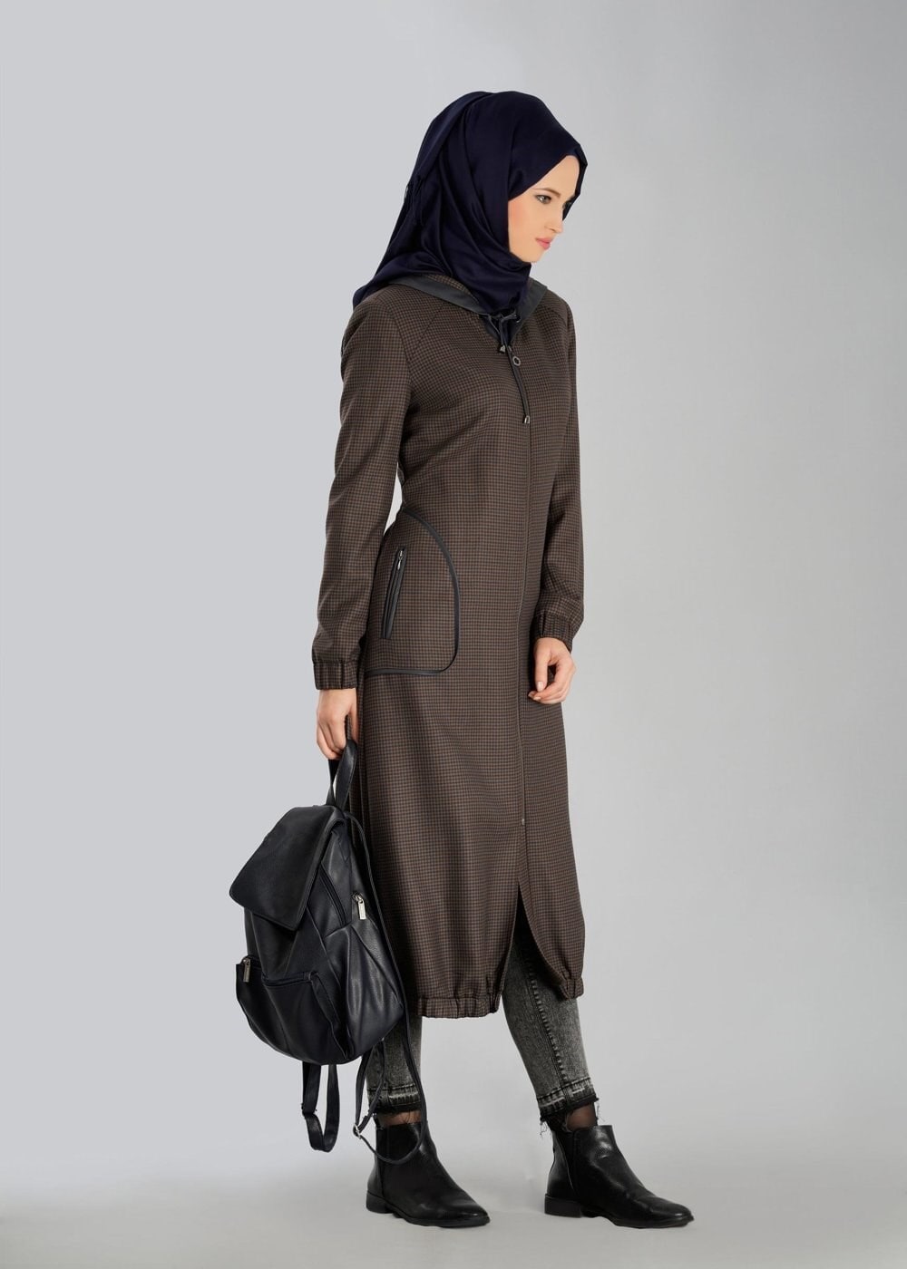 Tesettür giyim VİZON KAPÜŞONLU FERMUARLI TRENÇKOT 1915-1