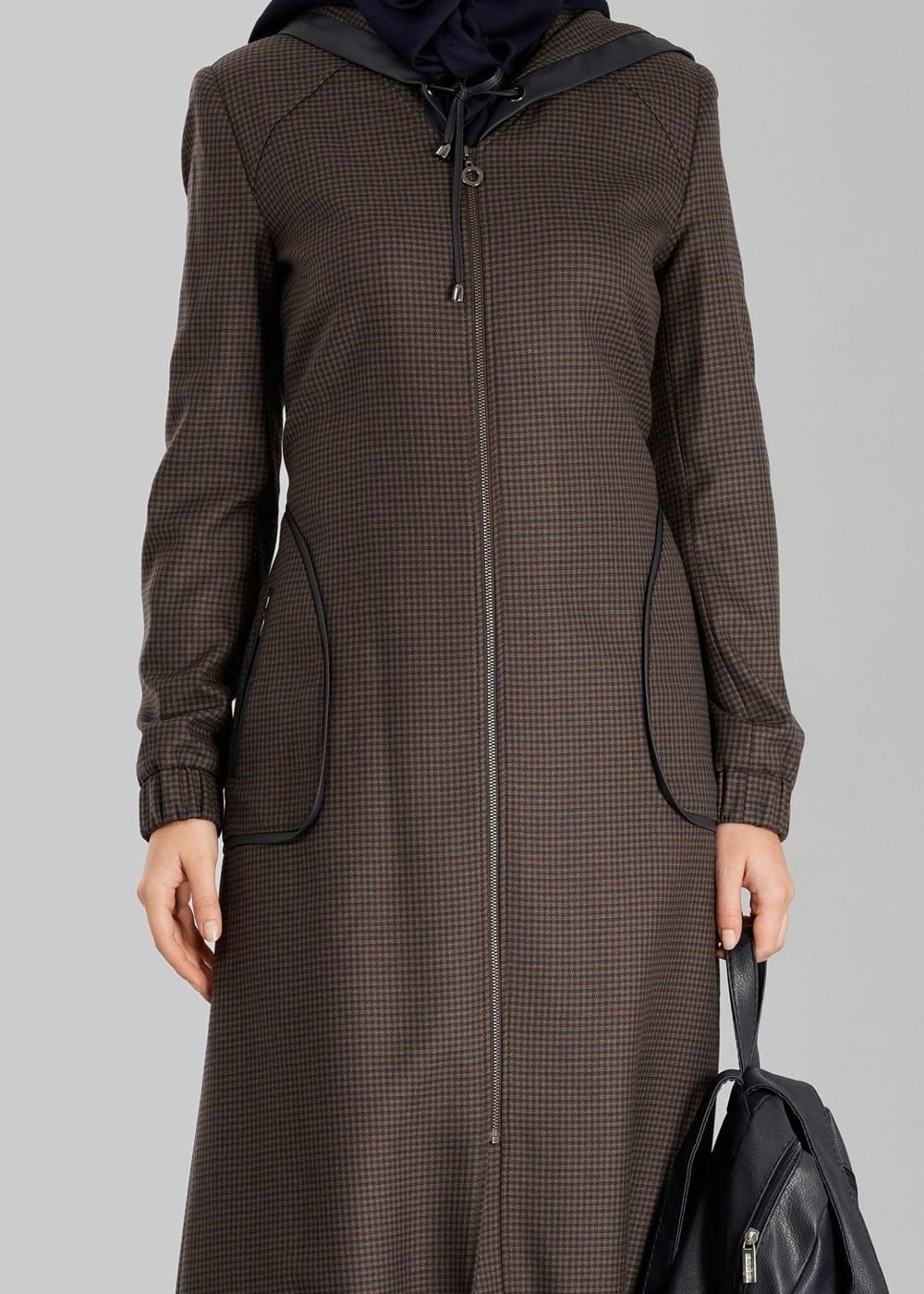 Tesettür giyim VİZON KAPÜŞONLU FERMUARLI TRENÇKOT 1915-1