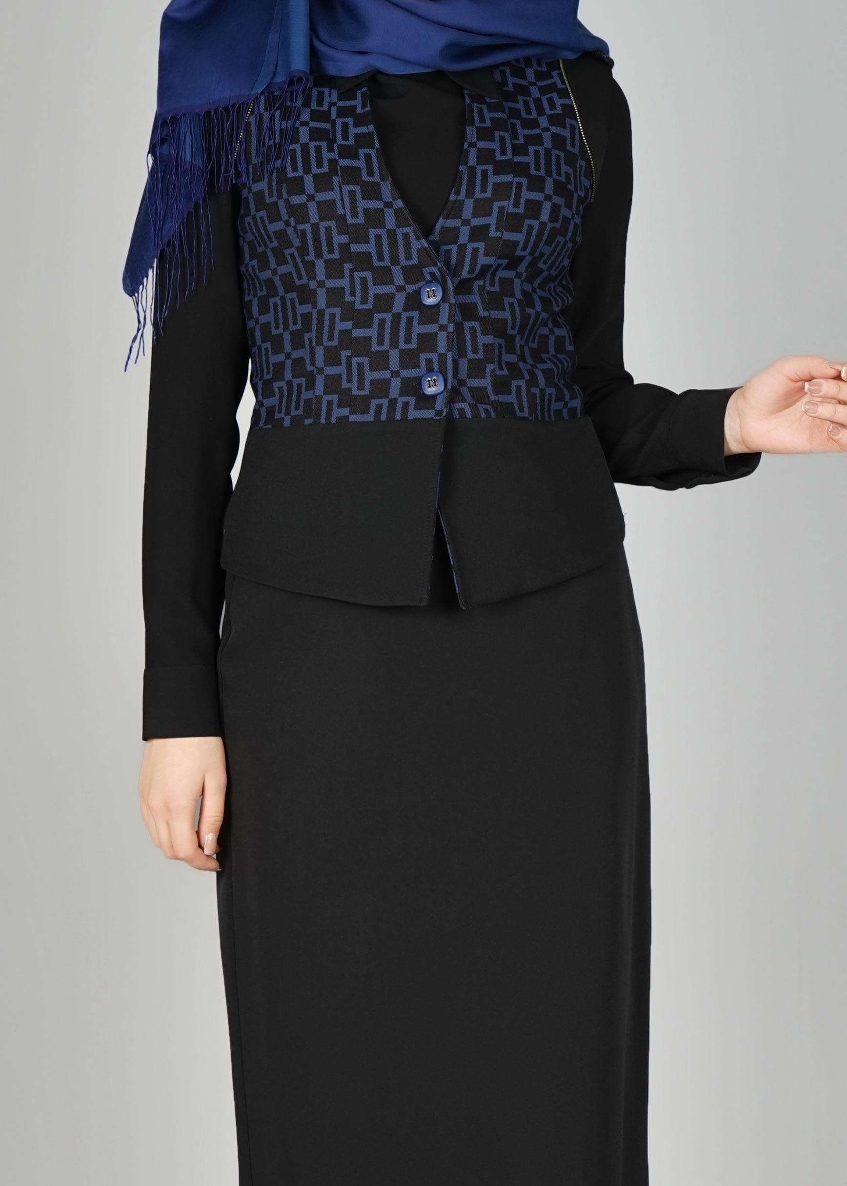 Tesettür giyim LACİVERT DESENLİ DÜĞMELİ YELEK 4007