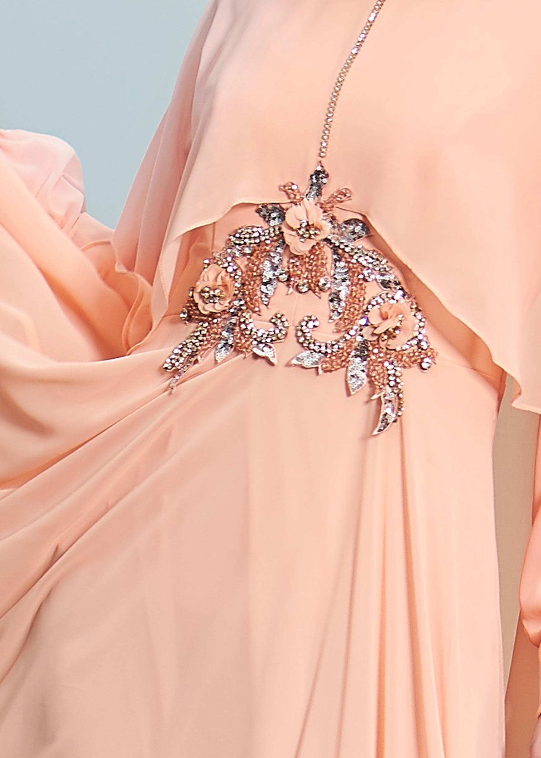 Tesettür giyim PUDRA TAŞLI İŞLEME DETAYLI ŞİFON ABİYE 5309 