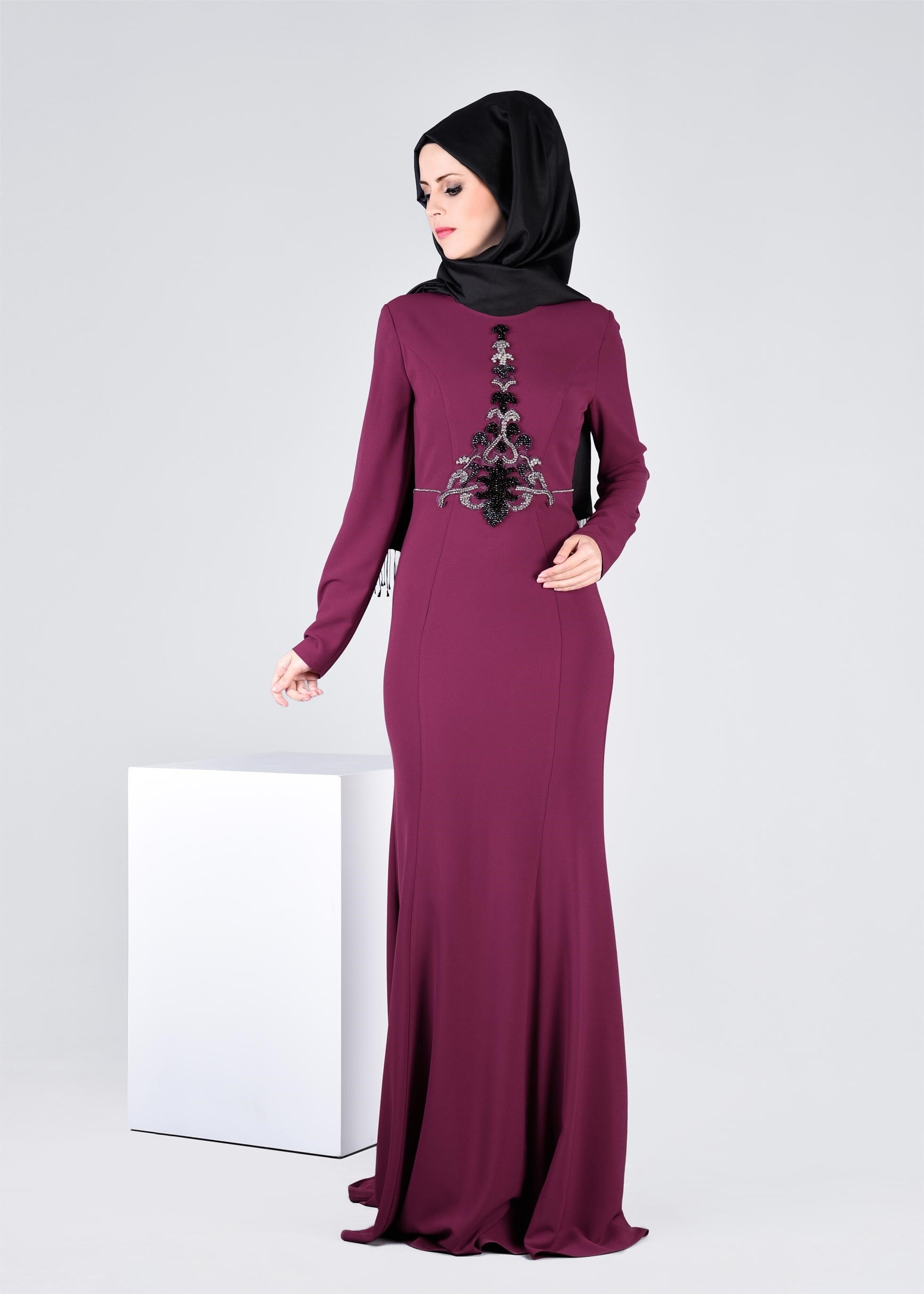 Tesettür giyim MOR TAŞ İŞLEMELİ ABİYE 5329
