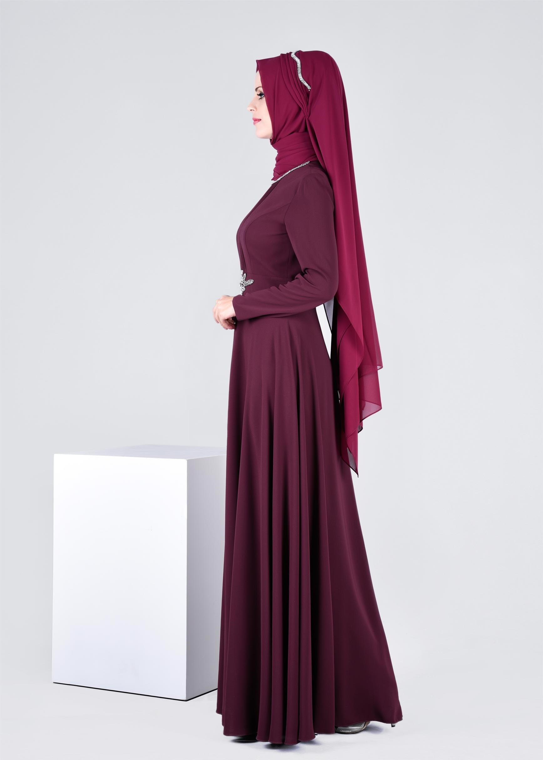 Tesettür giyim MÜRDÜM TAŞ İŞLEMELİ DRAPE DETAYLI ABİYE ELBİSE 5344