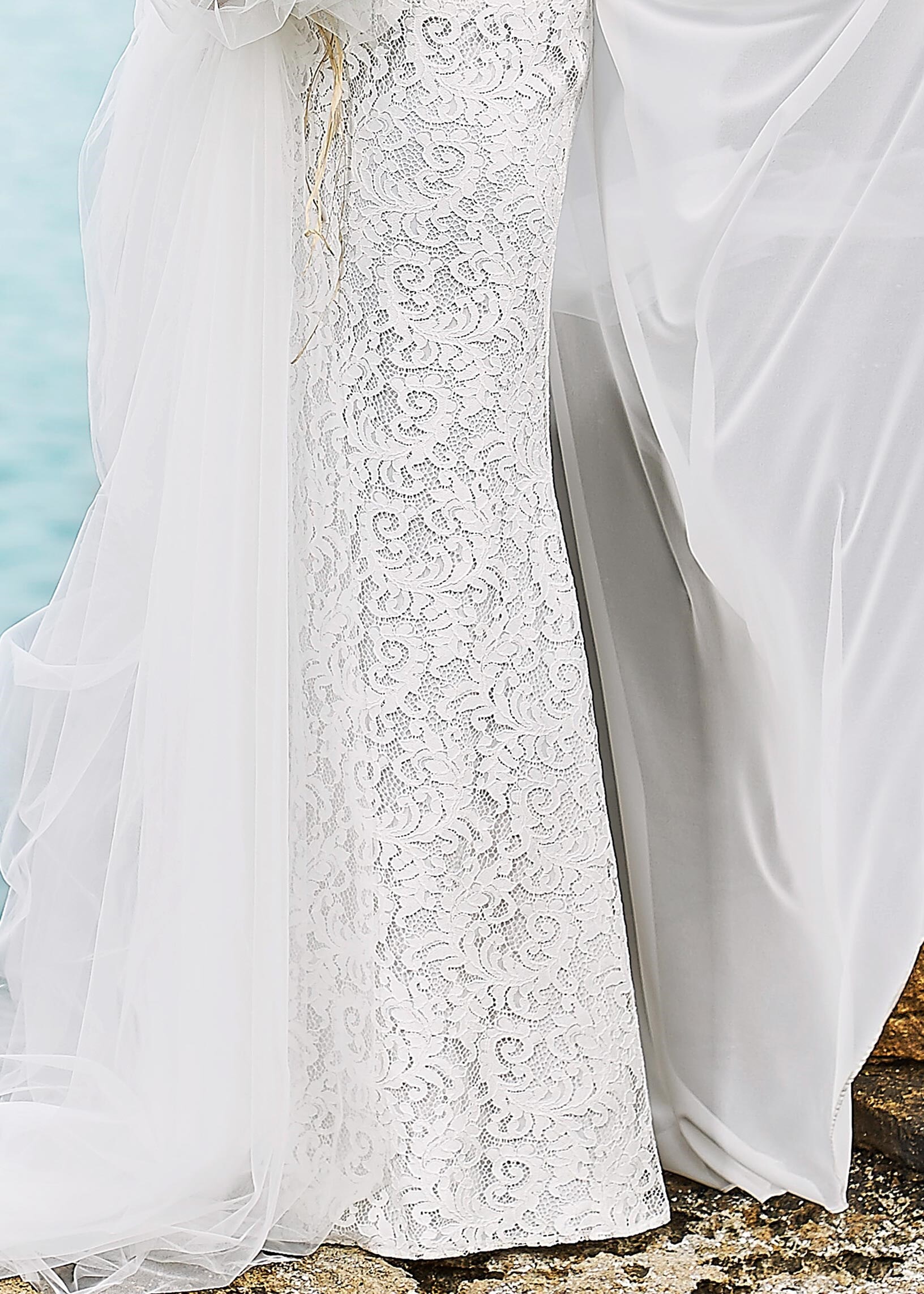 Tesettür giyim BEYAZ TAŞ İŞLEMELİ DANTELLİ TÜL DETAYLI ABİYE ELBİSE 5351