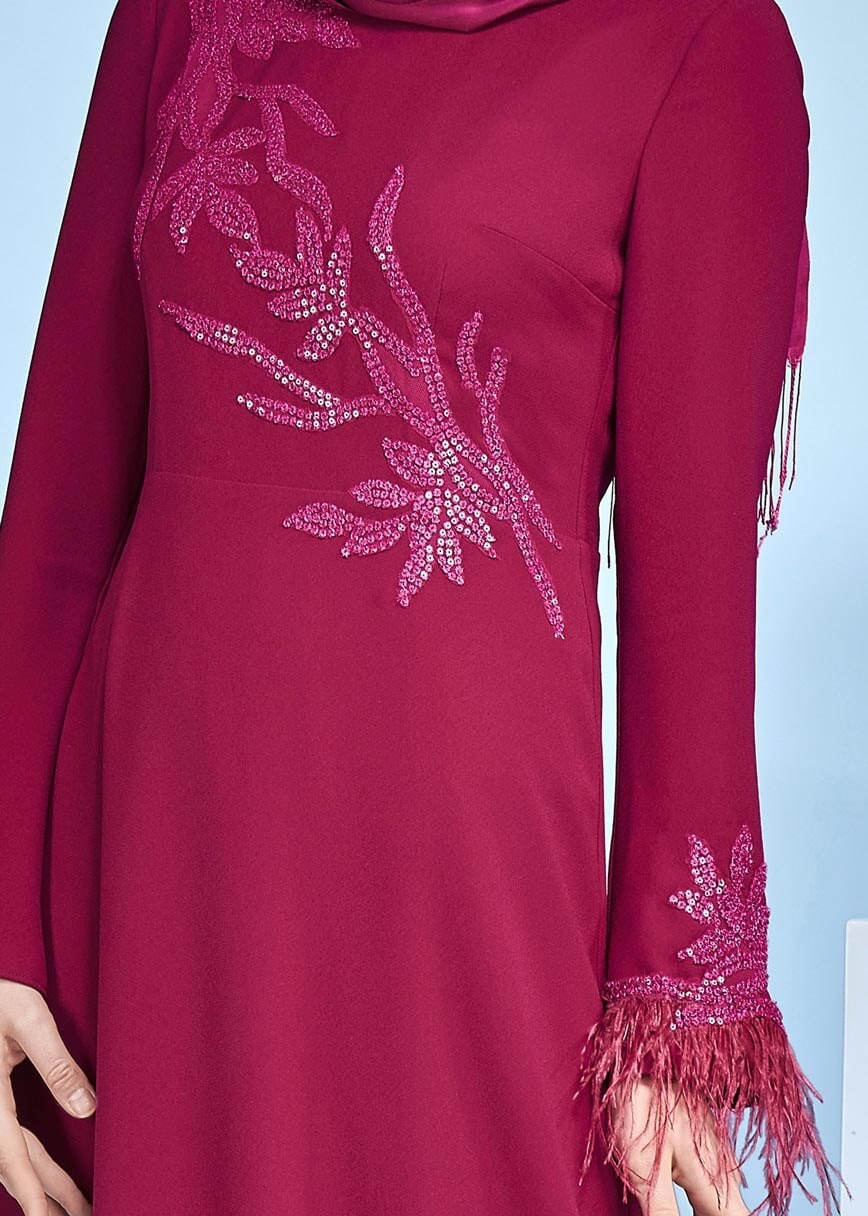 Tesettür giyim MOR PUL PAYETLİ MANŞETLERİ TÜYLÜ ABİYE ELBİSE 5359