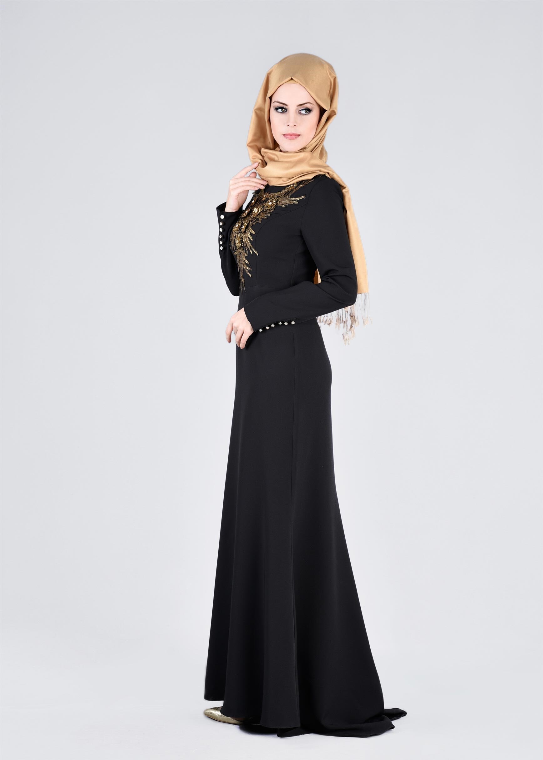 Tesettür giyim SİYAH İŞLEMELİ TAŞ DETAYLI ABİYE ELBİSE 5372