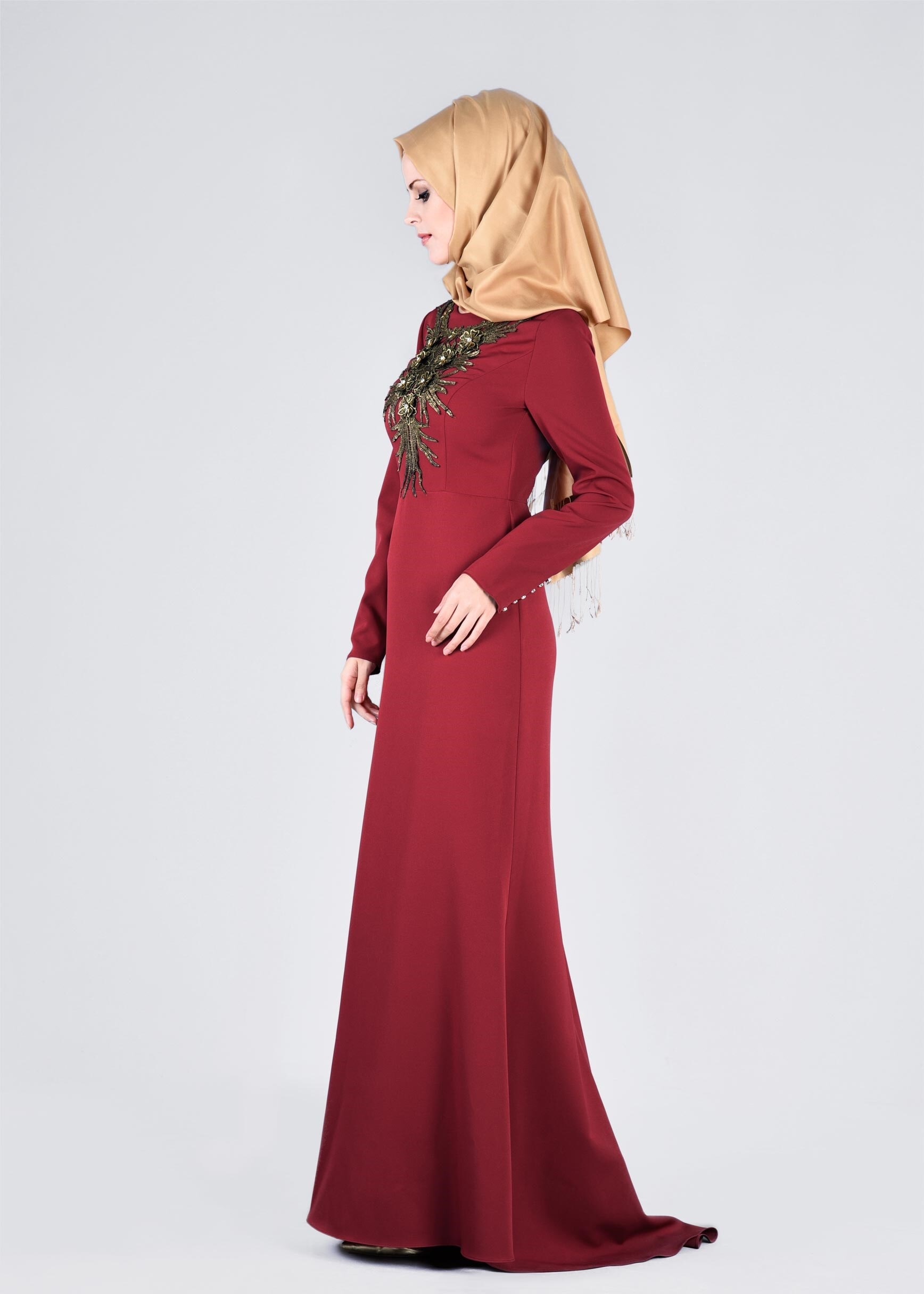 Tesettür giyim BORDO İŞLEMELİ TAŞ DETAYLI ABİYE ELBİSE 5372