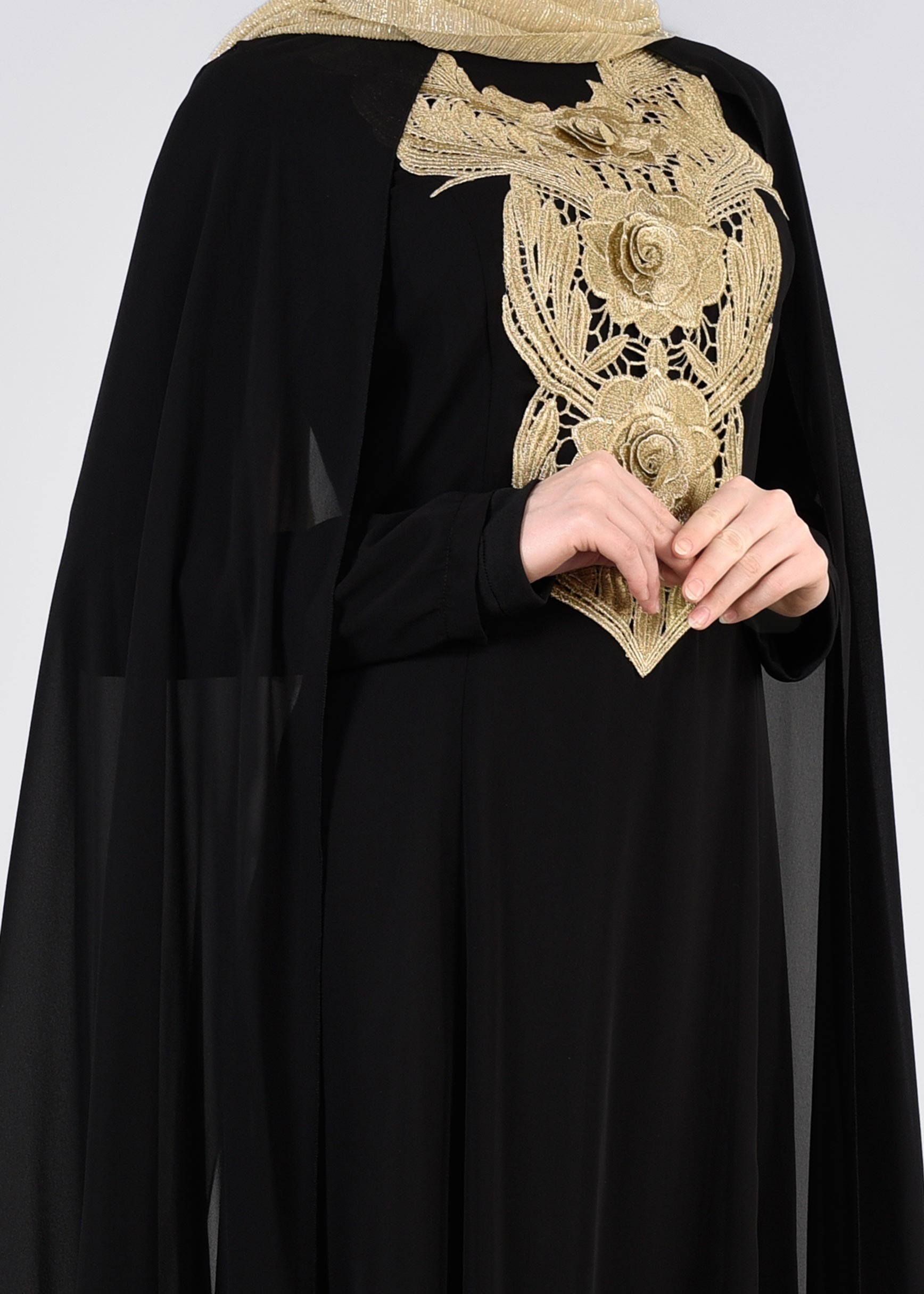 Tesettür giyim SİYAH İŞLEMELİ ŞİFON ABİYE ELBİSE 5380