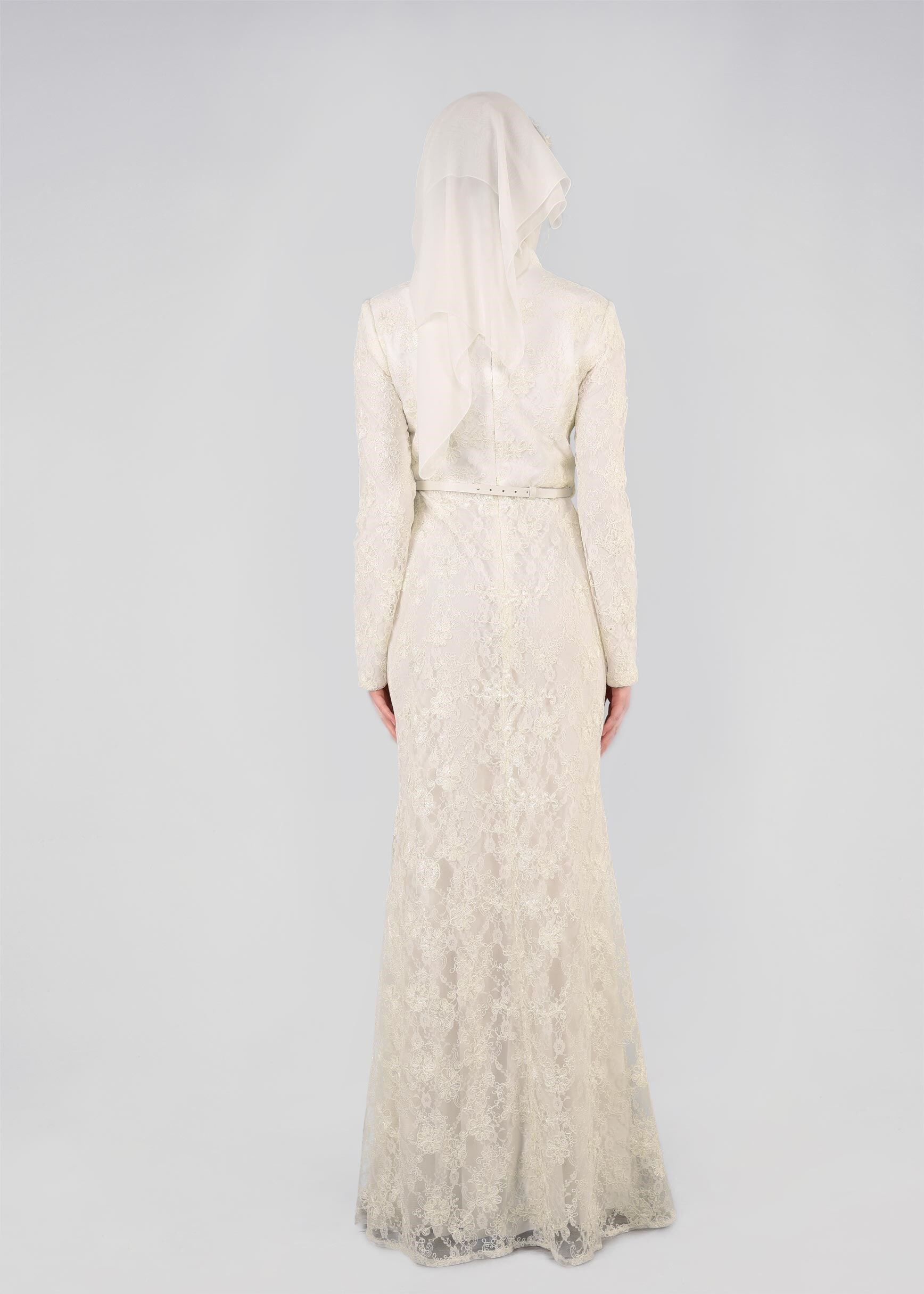 Tesettür giyim BEYAZ TAŞ DETAYLI İŞLEMELİ ABİYE ELBİSE 5391