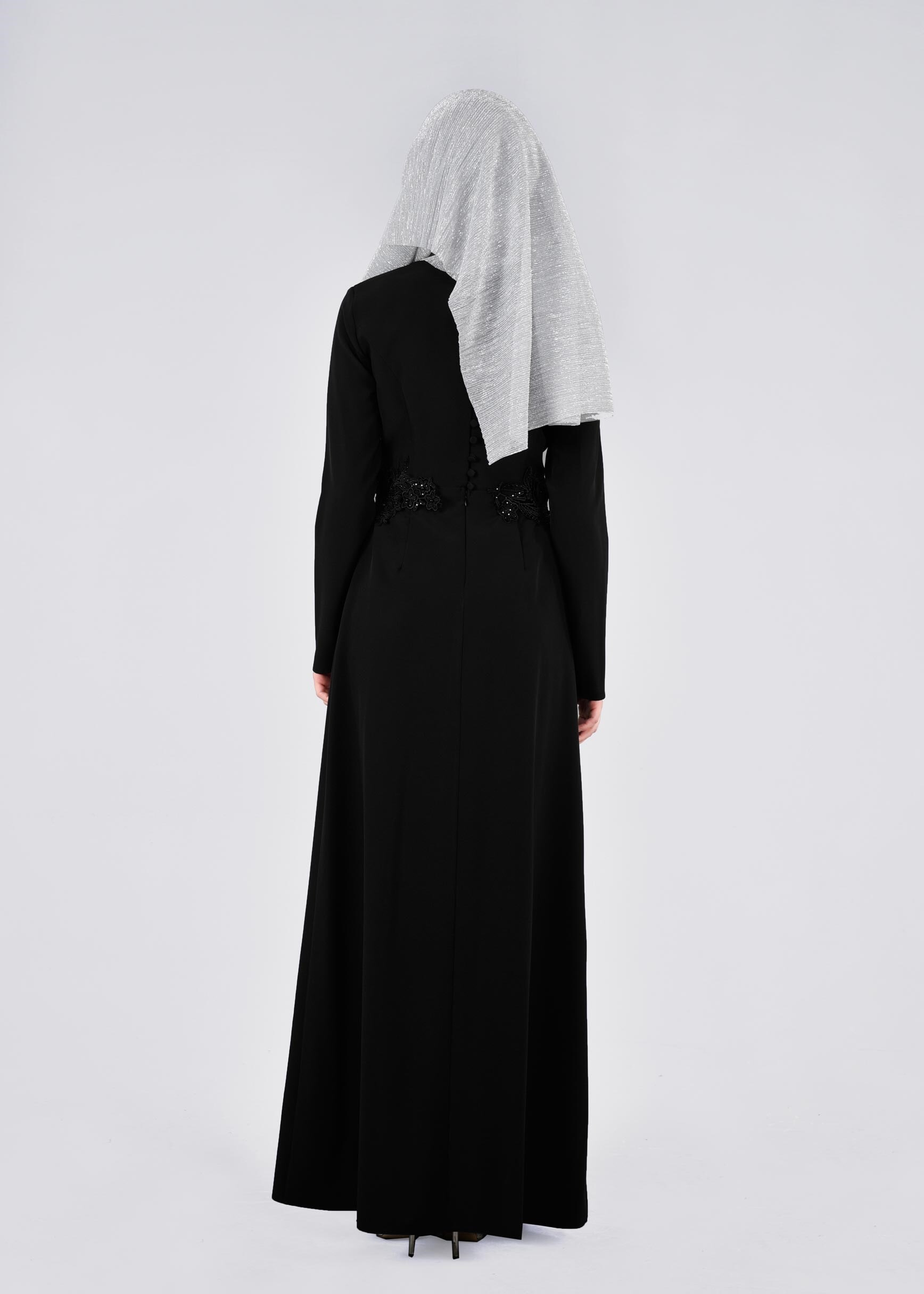 Tesettür giyim SİYAH BONCUK DETAYLI İŞLEMELİ ABİYE ELBİSE 5400