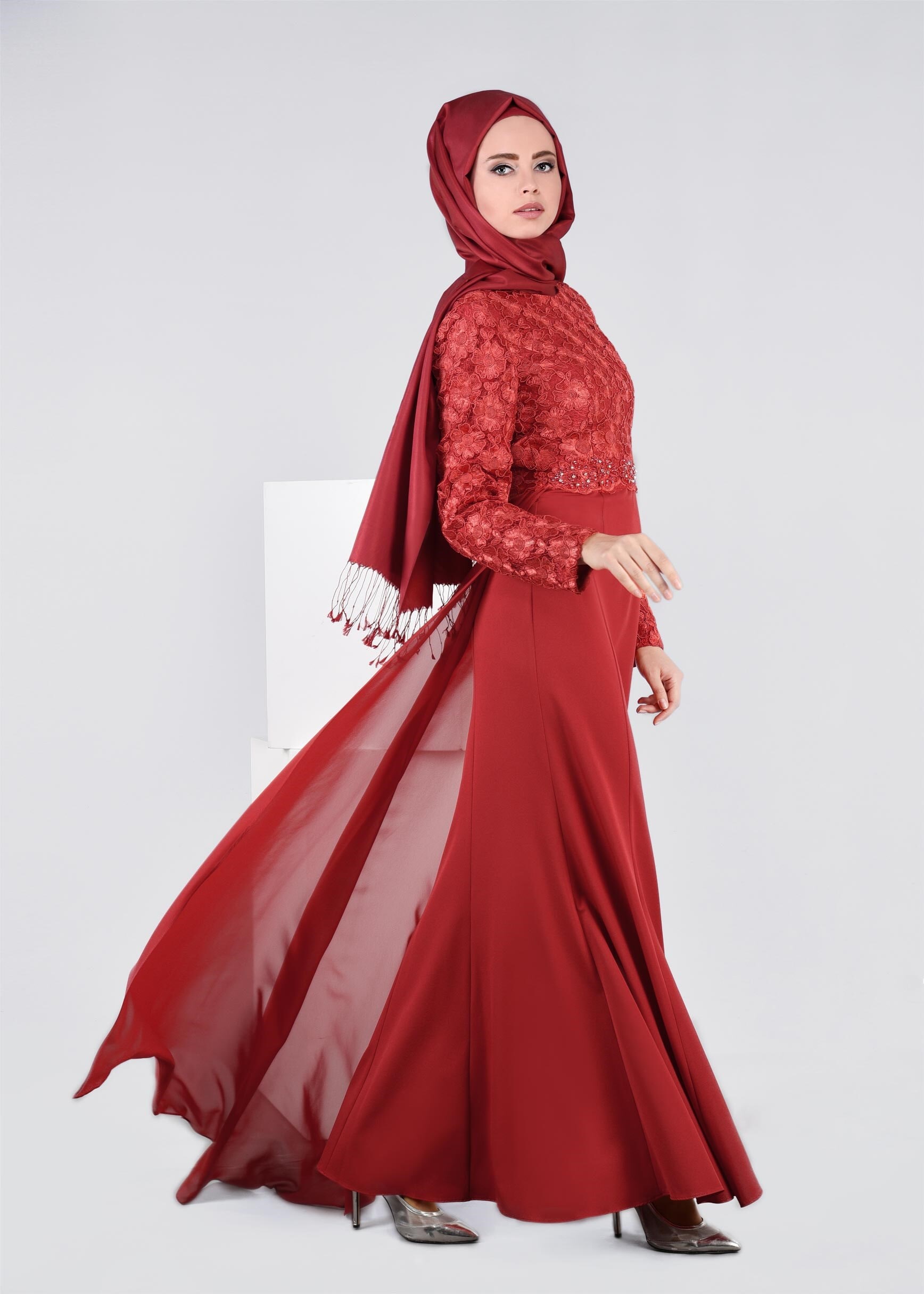 Hijab clothing RED EMBROIDERED EVENING DRESS WITH GEM DETAIL 5405