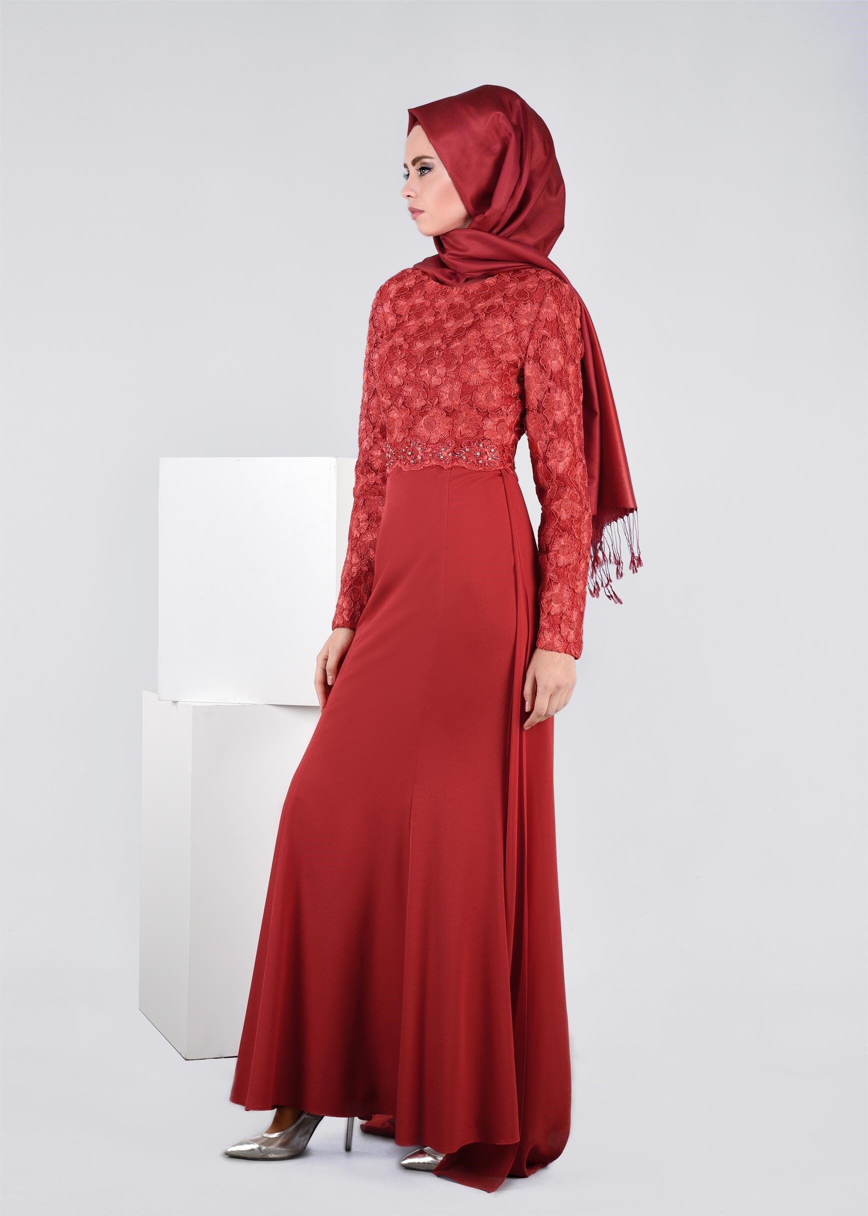 Hijab clothing RED EMBROIDERED EVENING DRESS WITH GEM DETAIL 5405