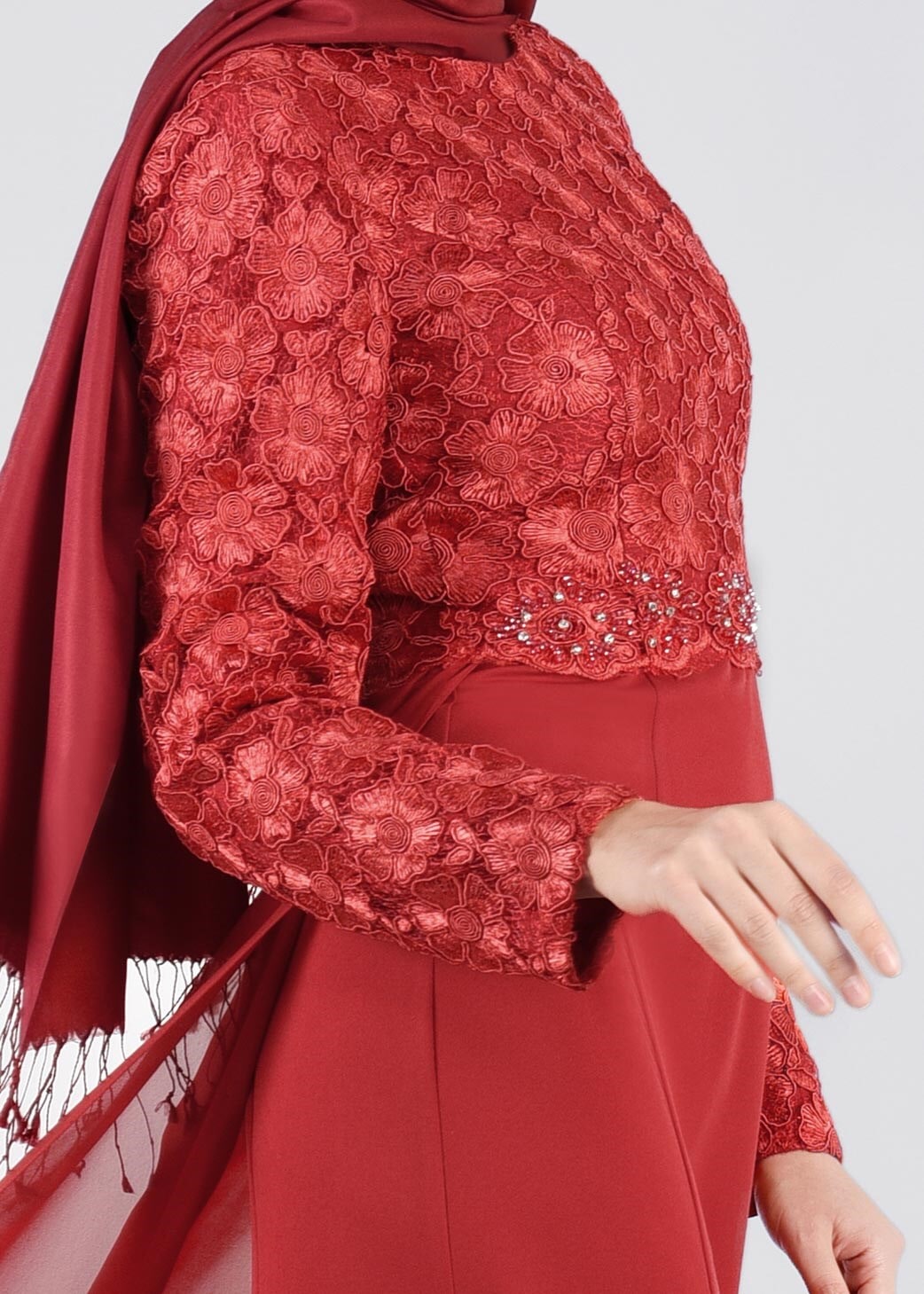 Hijab clothing RED EMBROIDERED EVENING DRESS WITH GEM DETAIL 5405