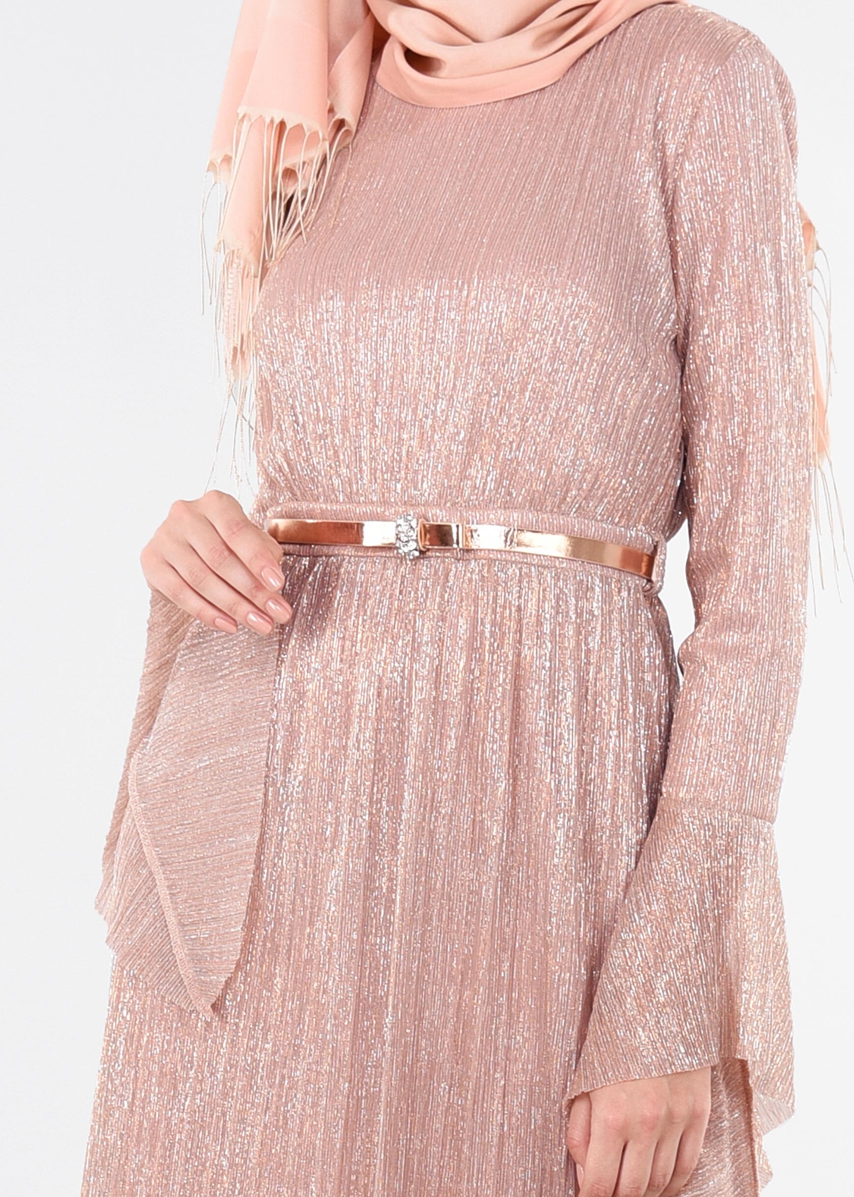 Tesettür giyim PUDRA MANŞETLERİ VOLANLI ABİYE ELBİSE 5409