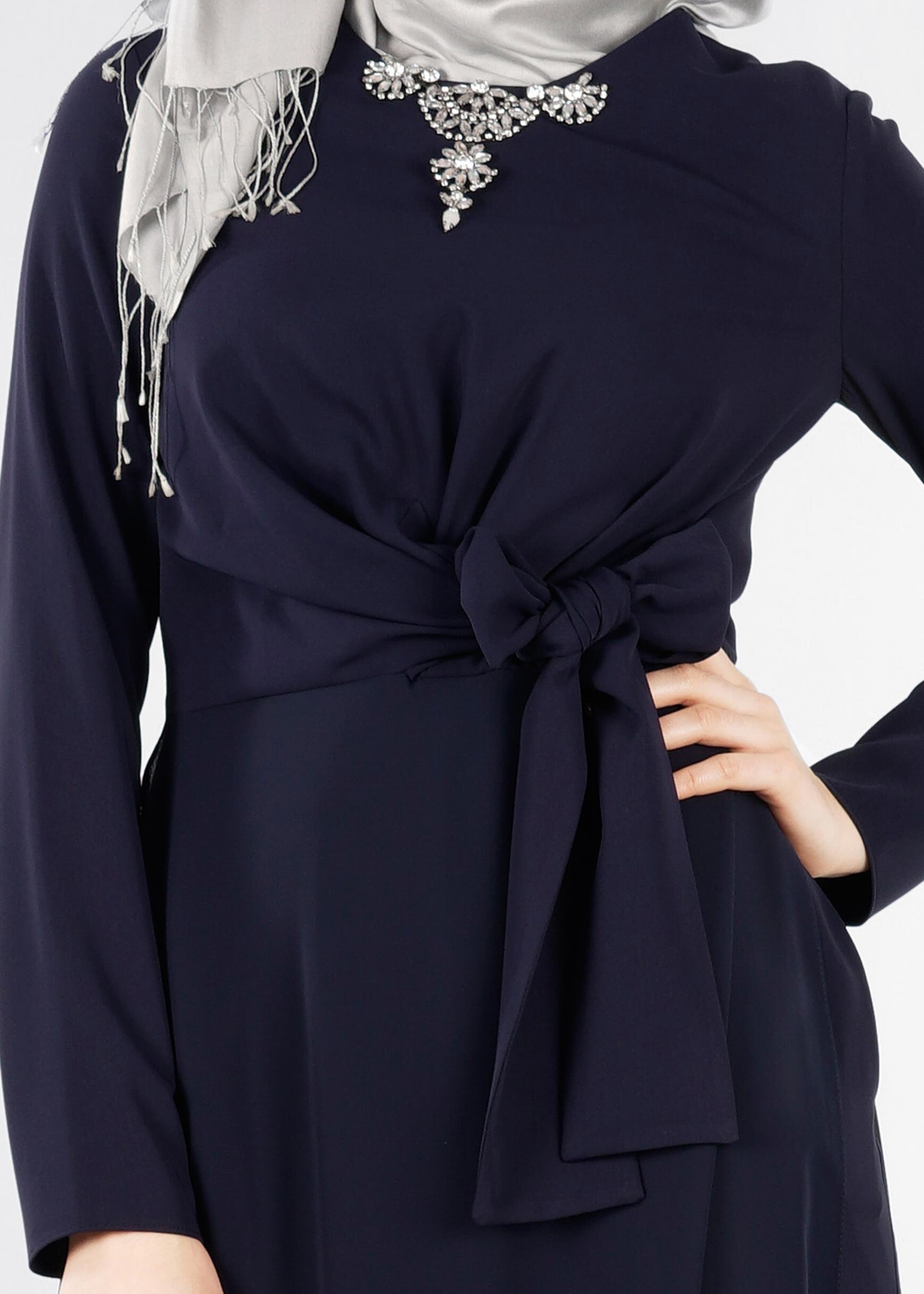 Tesettür giyim LACİVERT 5318 ASLI 5929 TESETTÜR ABİYE TULUM 38/42(38) TEK36