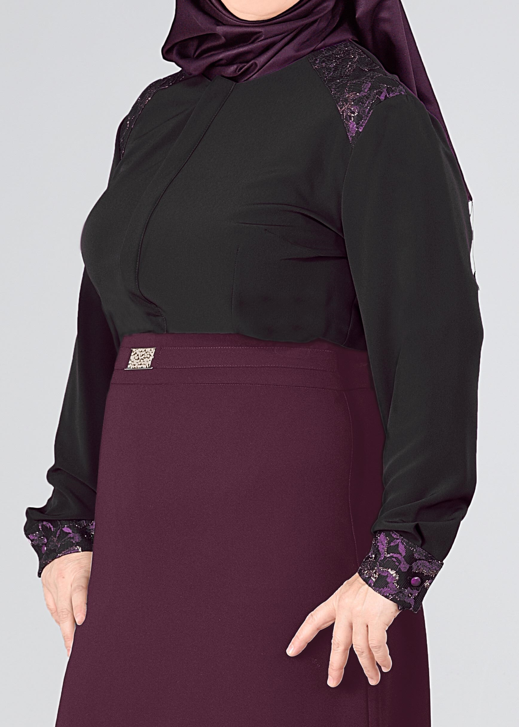 Vêtements hijab NOIR BLOUSE BRODÉE AUX POIGNETS ET AUX ÉPAULES 2680