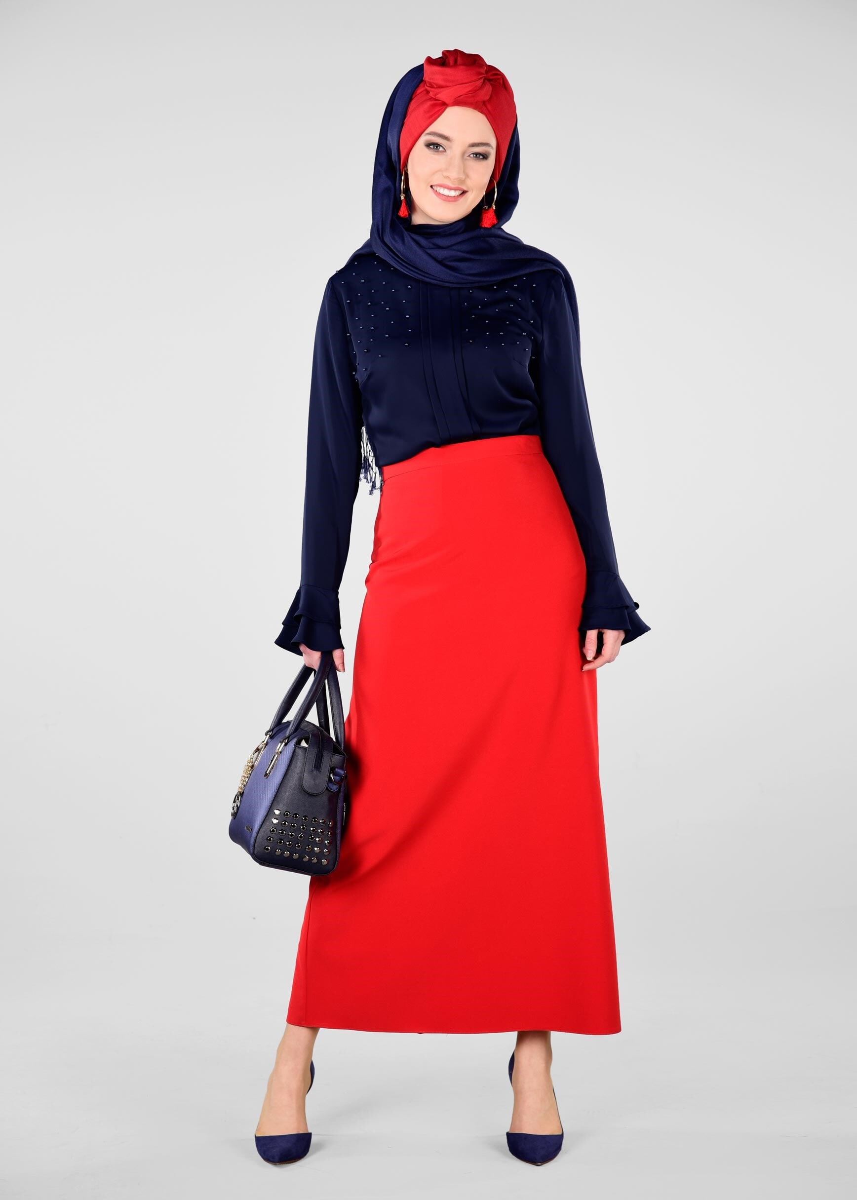 Vêtements hijab BLEU MARINE BLOUSE DÉTAILLÉE DE PERLES ET POIGNETS À VOLANTS 2695