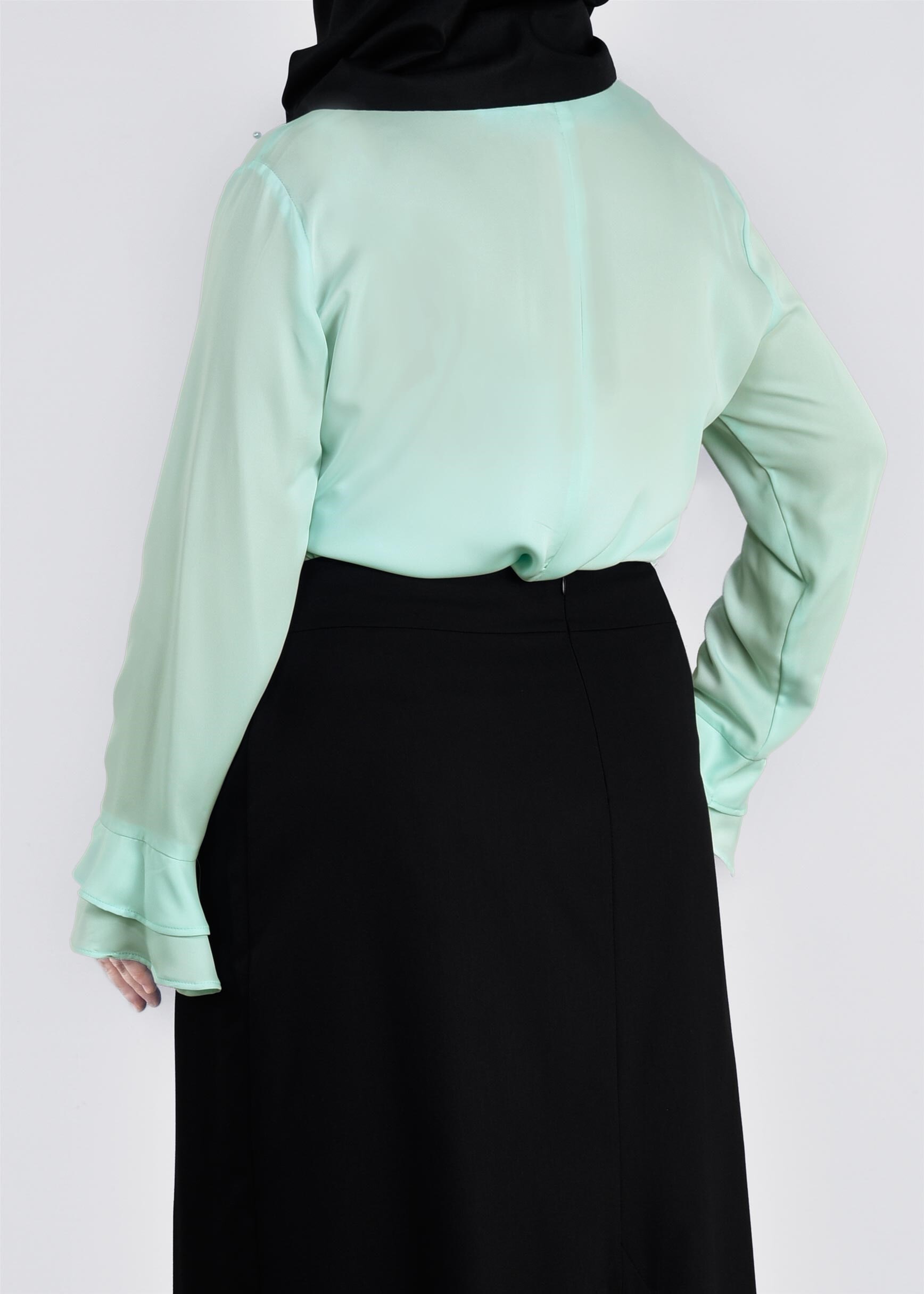 Vêtements hijab VERT BLOUSE DÉTAILLÉE DE PERLES ET POIGNETS À VOLANTS 2695