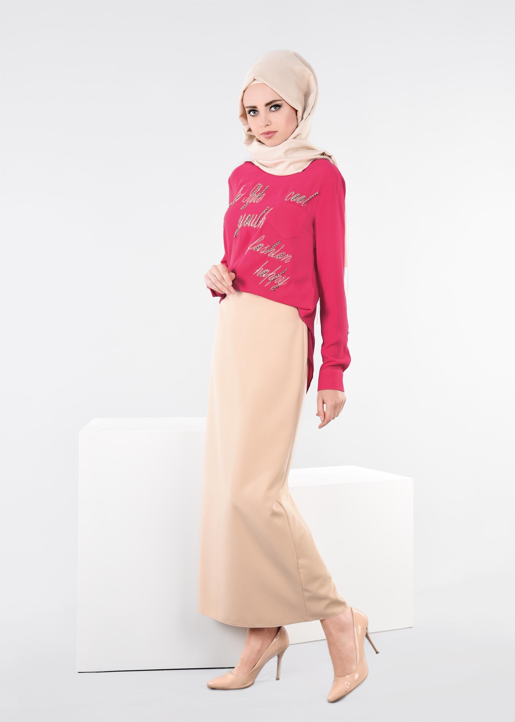 Tesettür giyim FUŞYA TAŞ VE YAZI BASKILI BLUZ 4106 