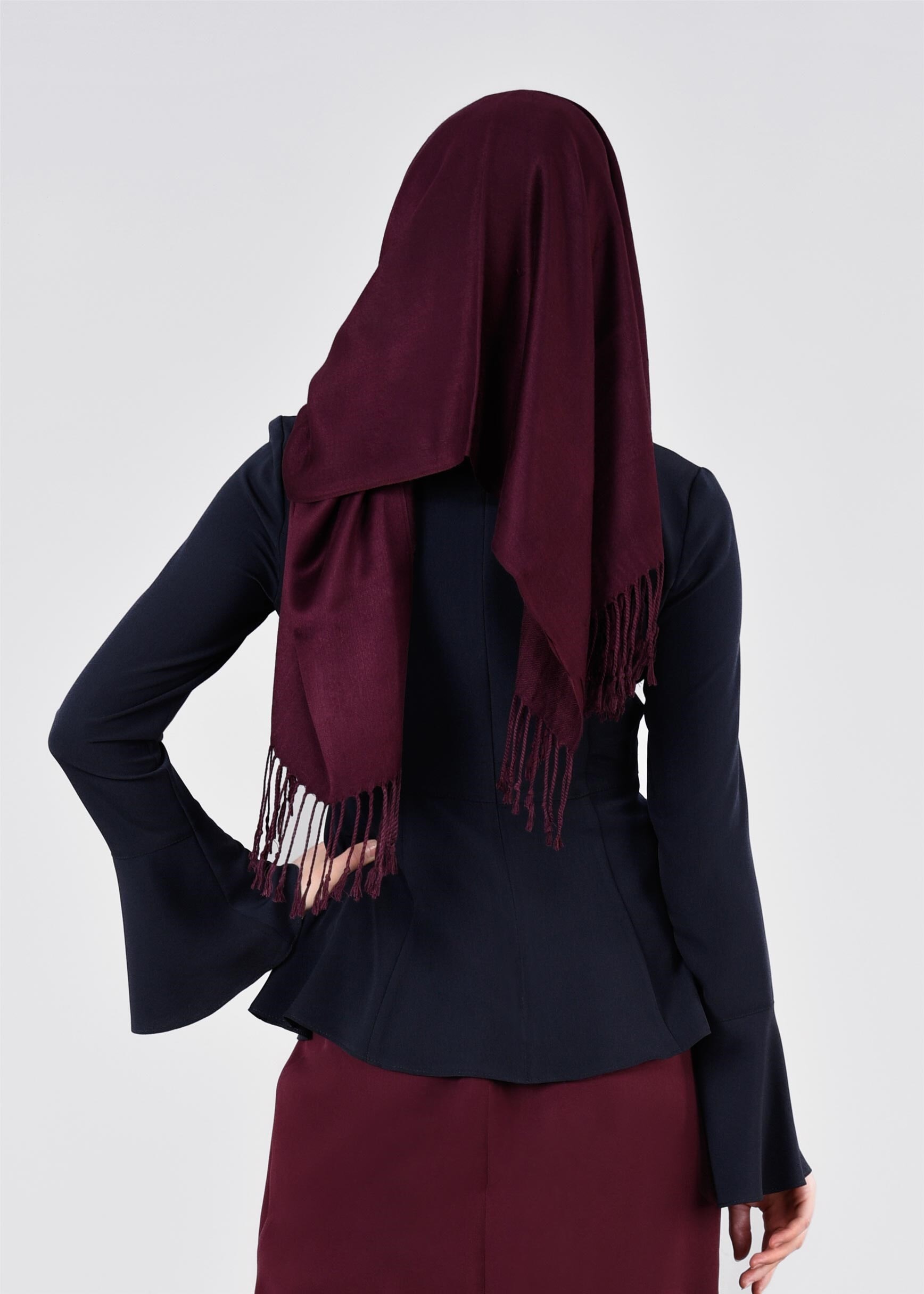 Tesettür giyim LACİVERT TAŞ DETAYLI İSPANYOL KOL BLUZ 4145 