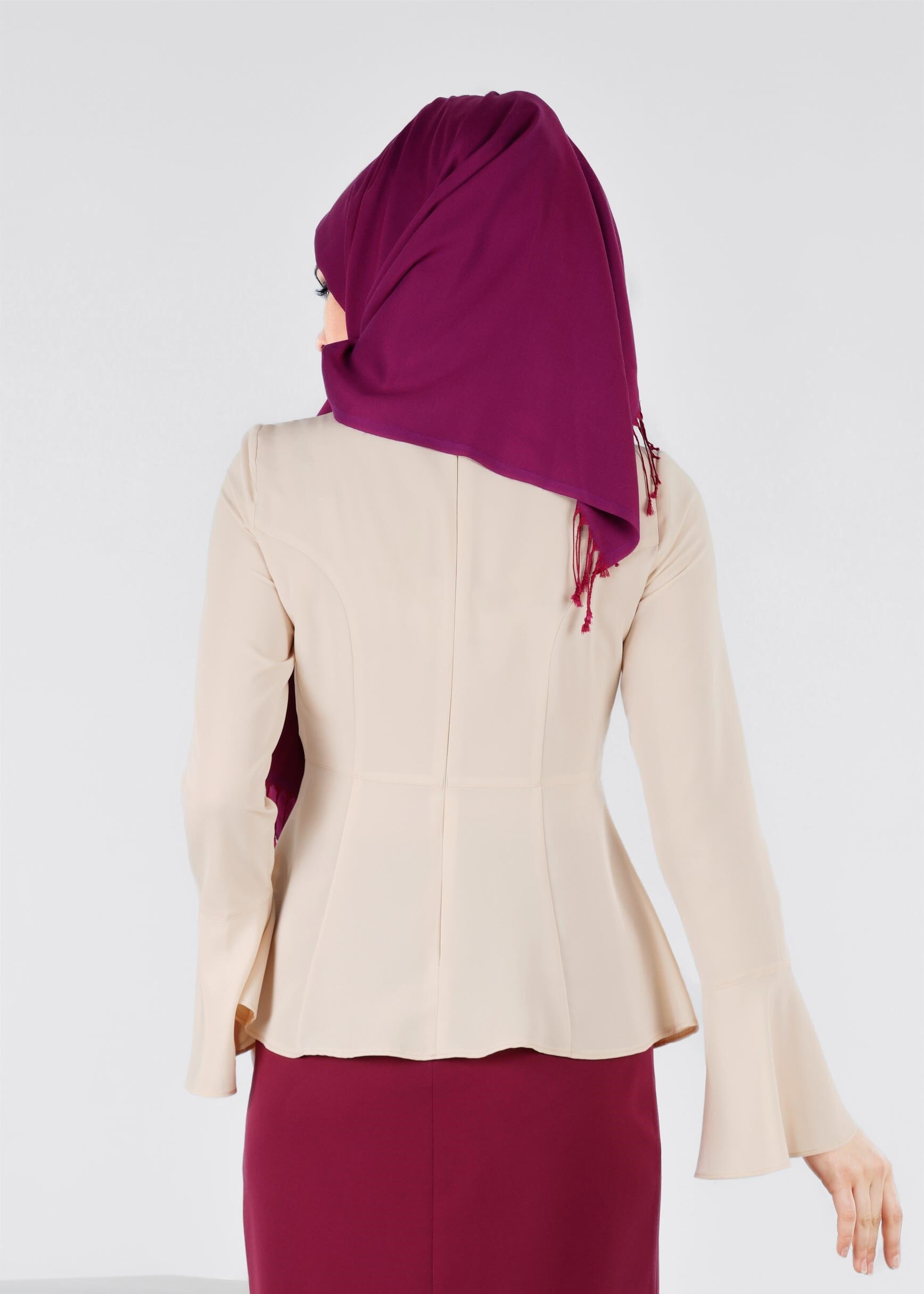 Tesettür giyim EKRU TAŞ DETAYLI İSPANYOL KOL BLUZ 4145 