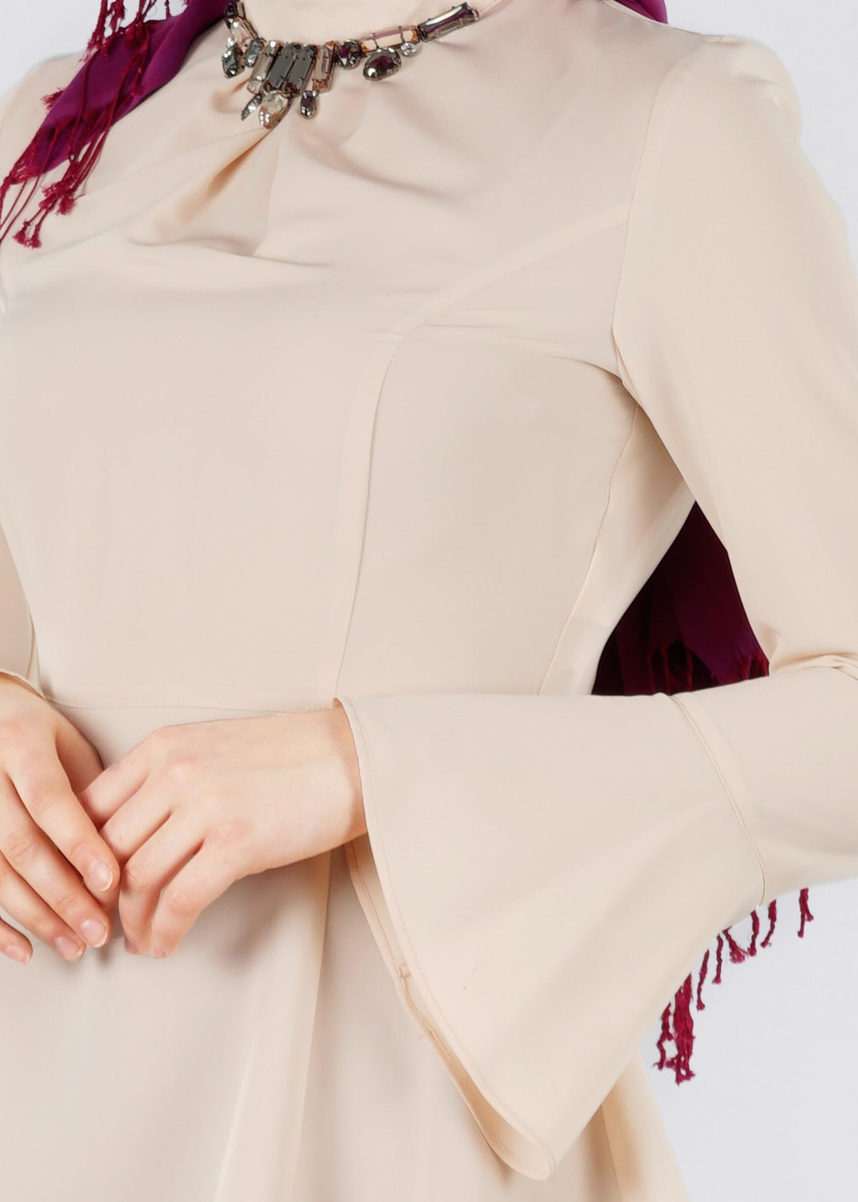 Tesettür giyim EKRU TAŞ DETAYLI İSPANYOL KOL BLUZ 4145 