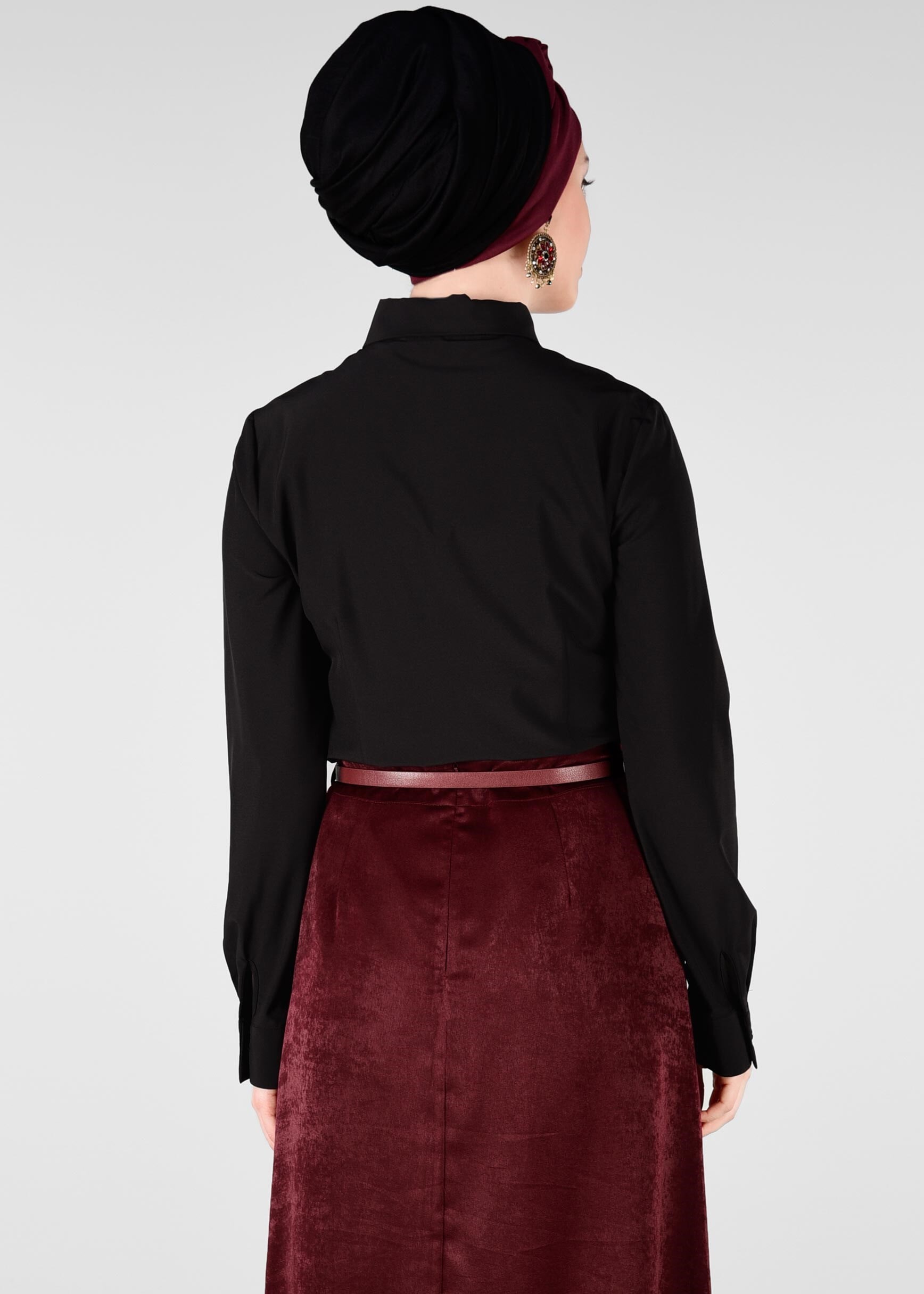Tesettür giyim SİYAH GÖMLEK YAKA DETAYLI DÜĞMELİ BLUZ 4169