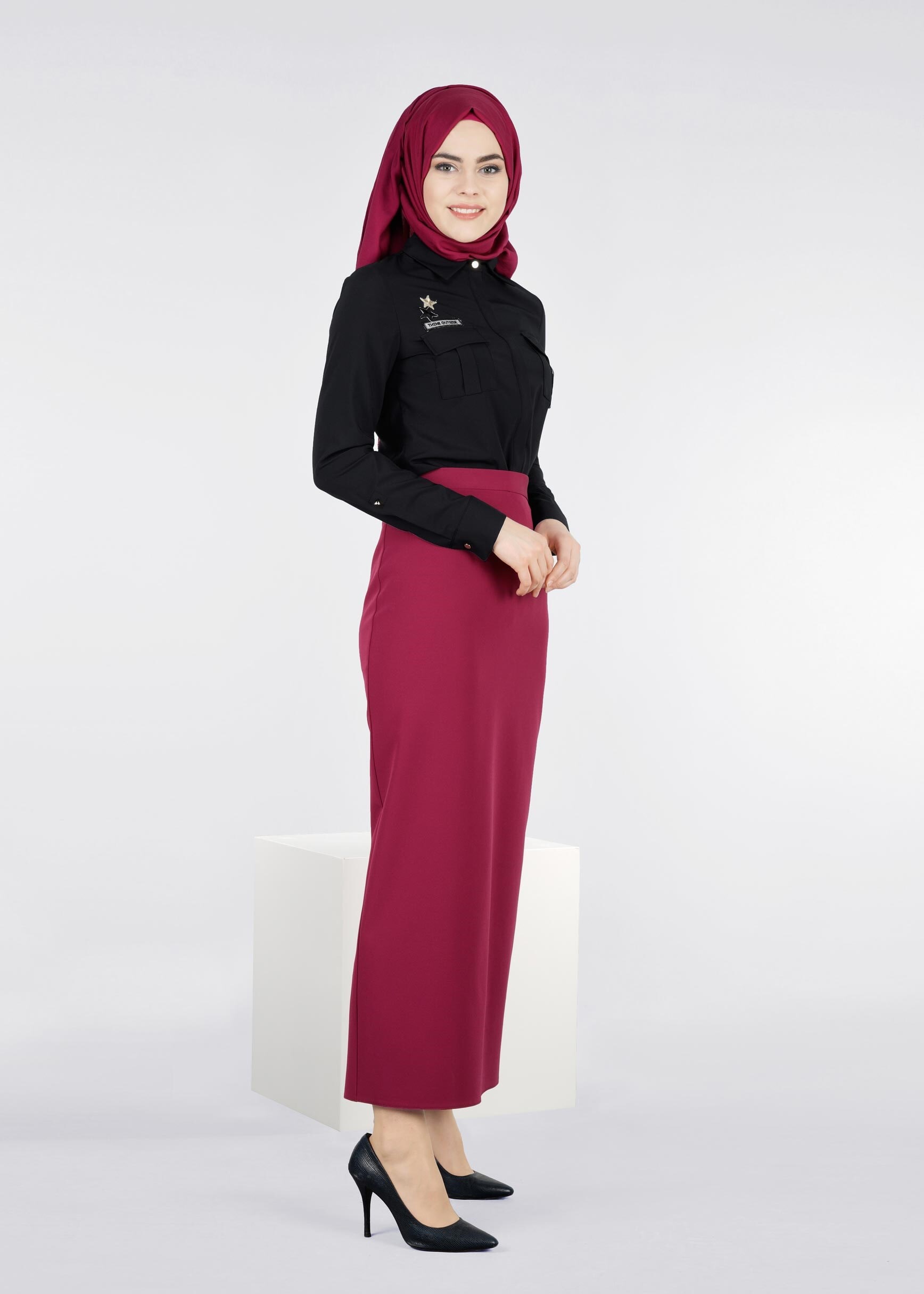 Tesettür giyim SİYAH BASKI DETAYLI DÜĞMELİ BLUZ 4178