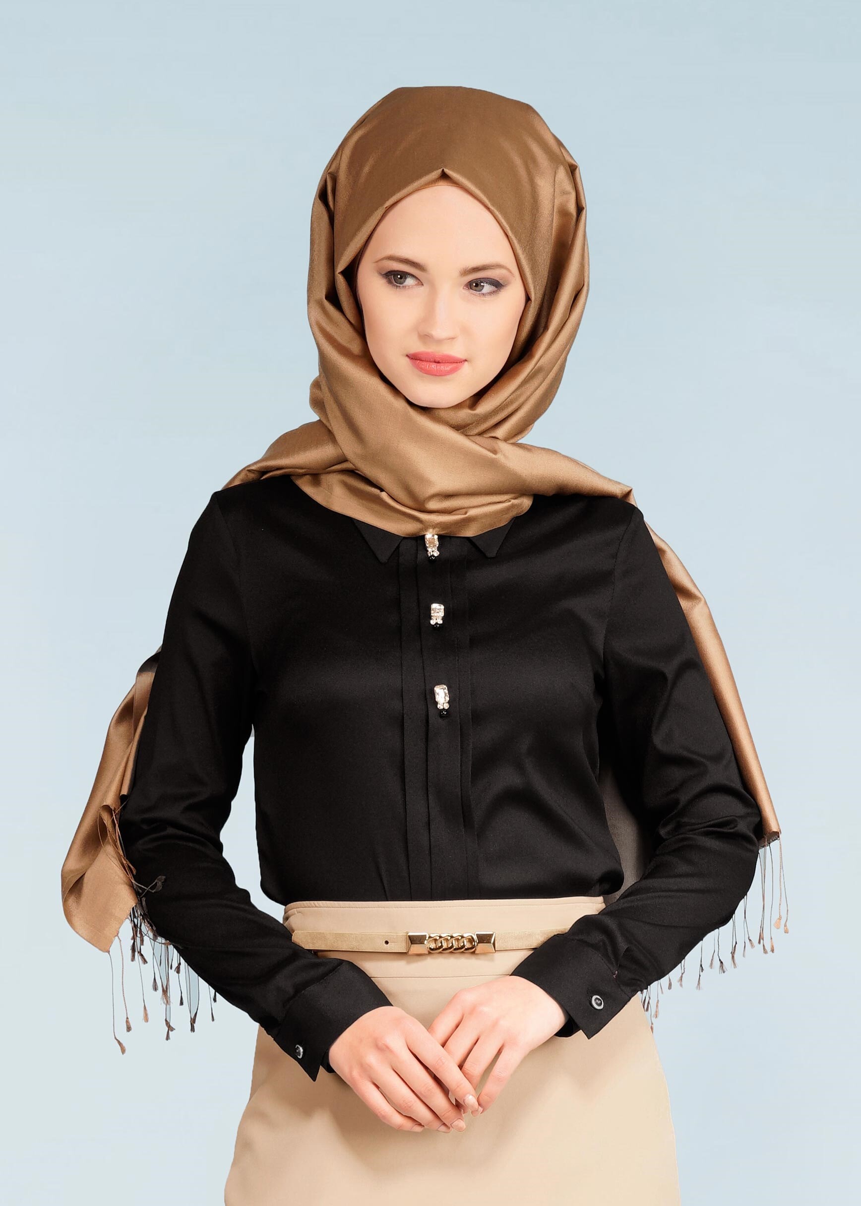 Tesettür giyim SİYAH TAŞ DÜĞME DETAYLI KREP BLUZ 4191