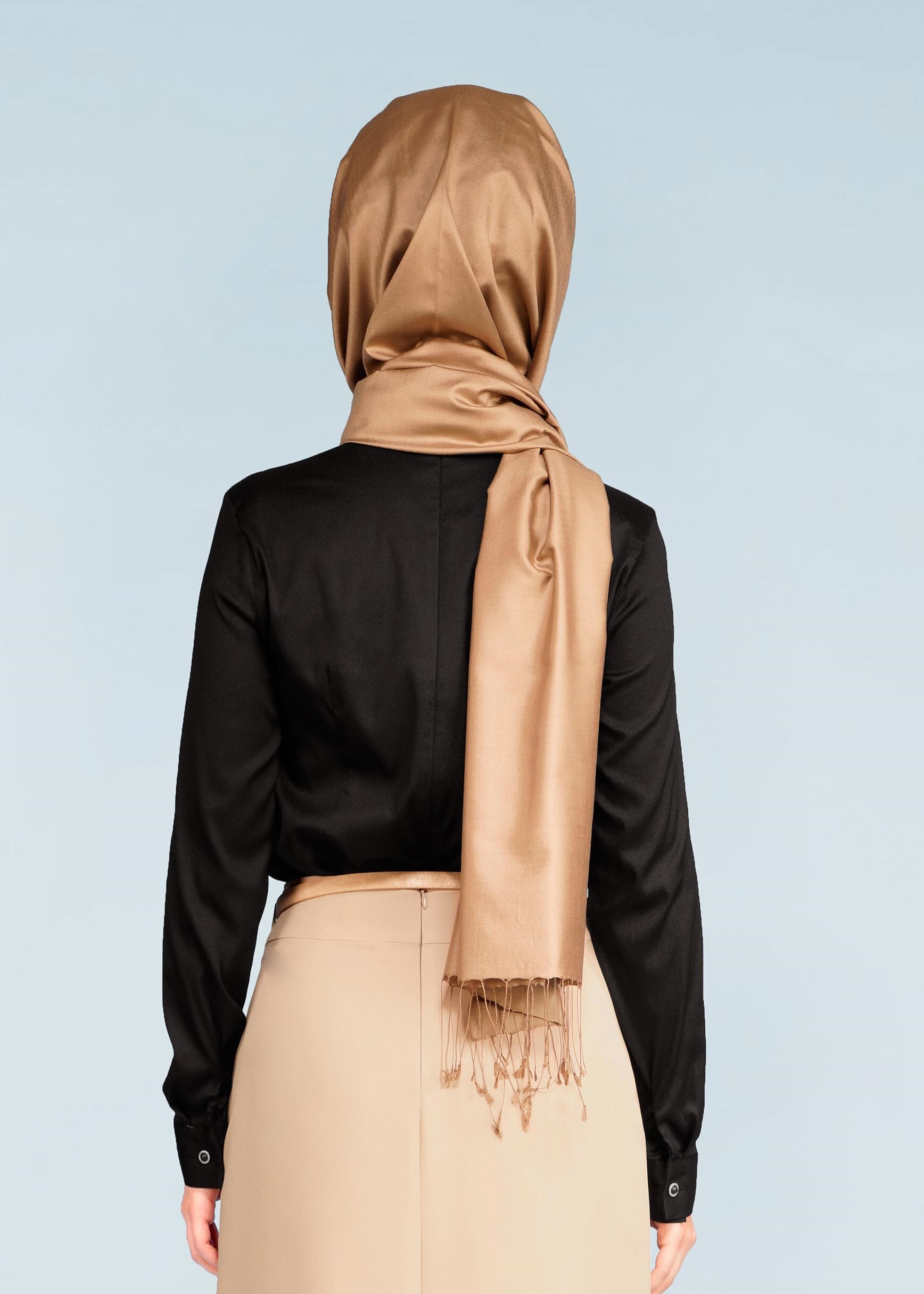 Tesettür giyim SİYAH TAŞ DÜĞME DETAYLI KREP BLUZ 4191