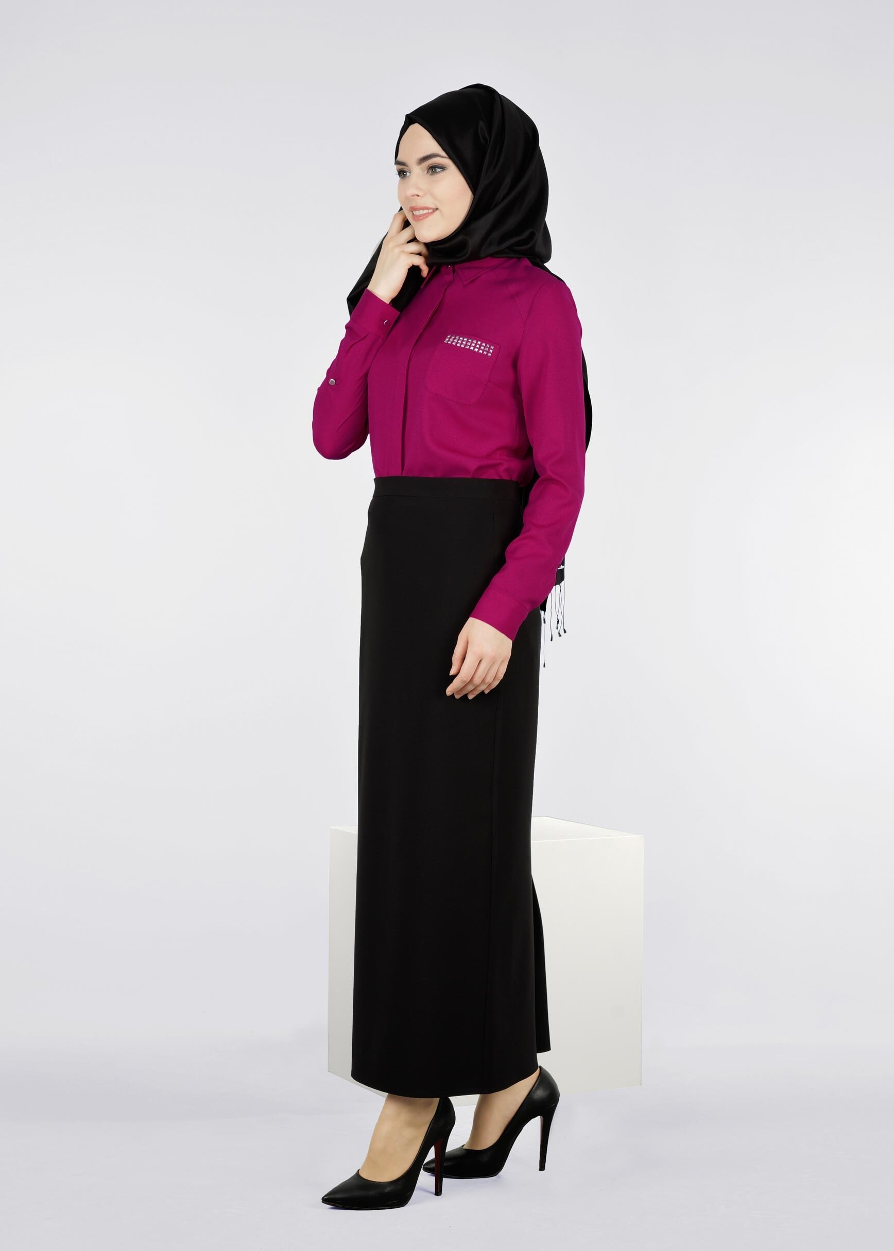 Tesettür giyim FUŞYA ZIMBA DETAYLI GİZLİ DÜĞMELİ BLUZ 4249