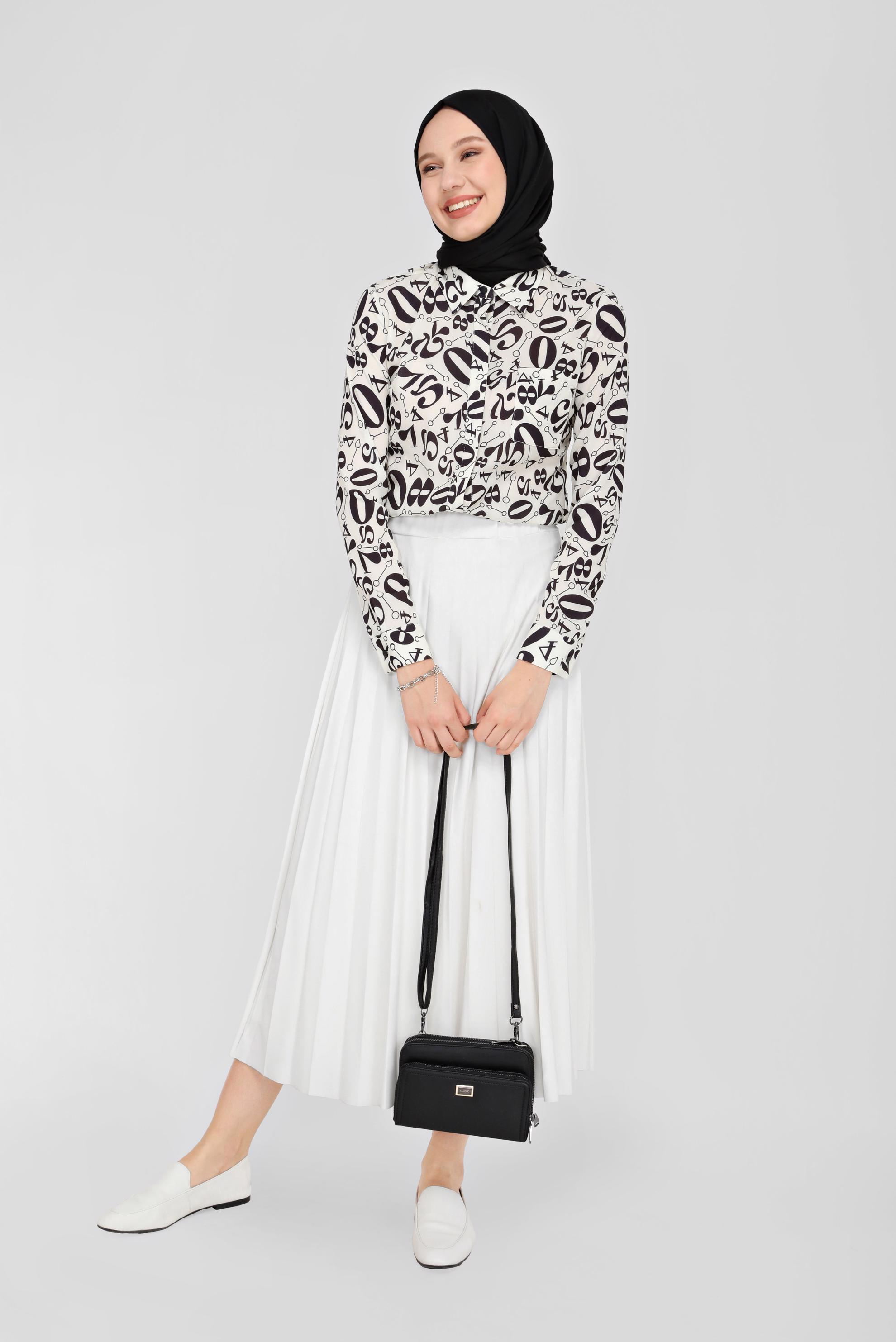 Tesettür giyim SİYAH DESENLİ GİZLİ DÜĞMELİ BLUZ 4324