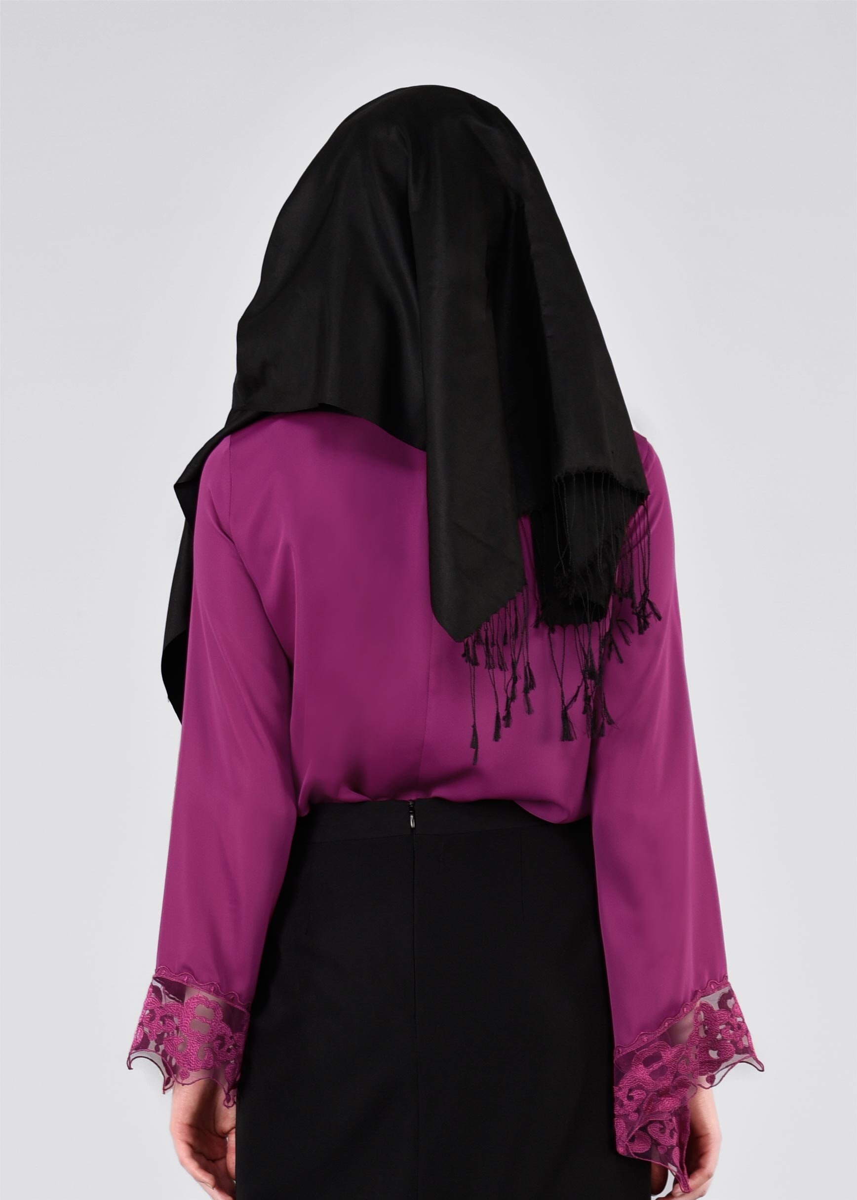 Tesettür giyim MOR MANŞETLERİ NAKIŞ İŞLEMELİ BLUZ 4454