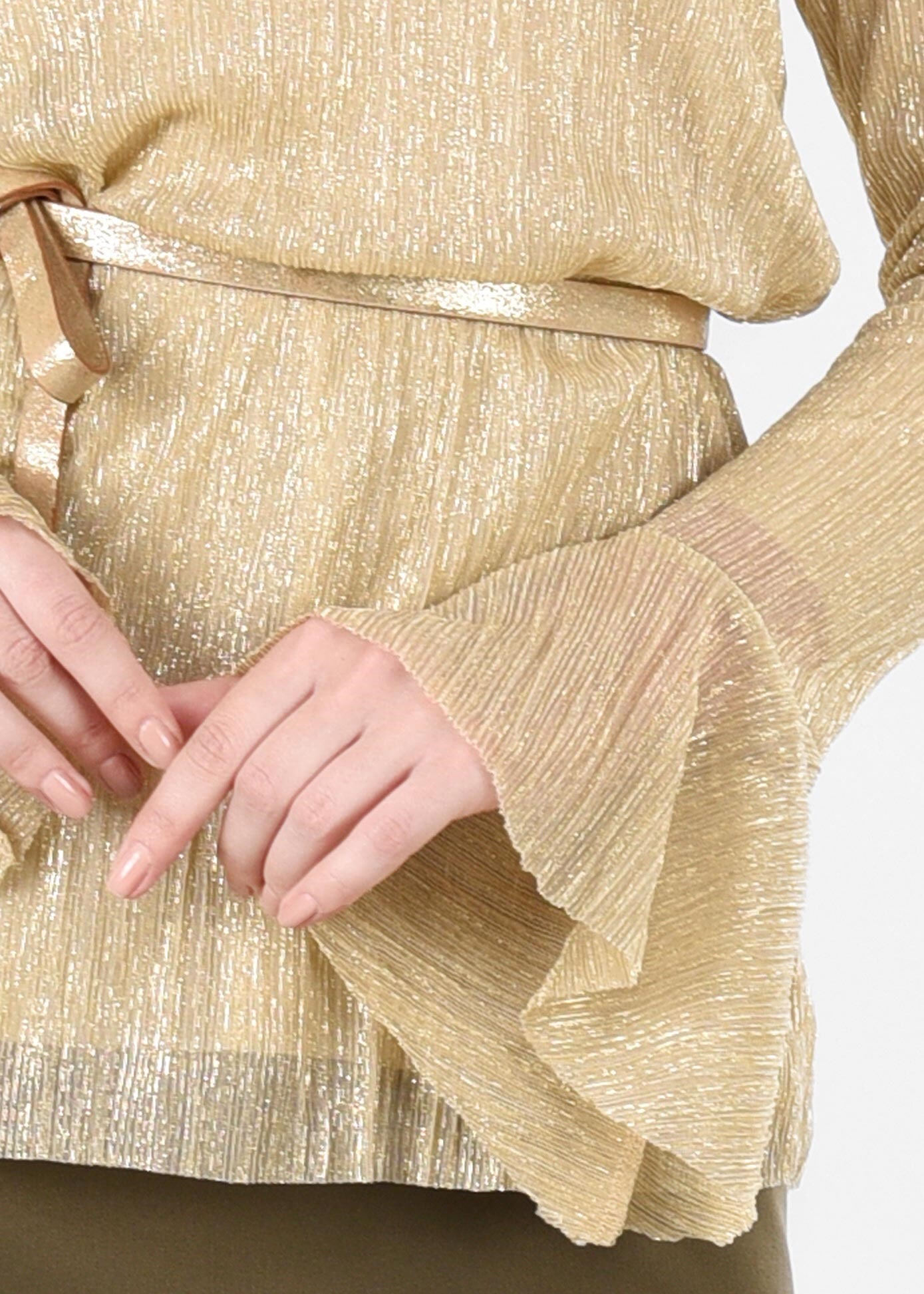 Tesettür giyim ALTIN MANŞETLERİ VOLANLI BLUZ 4526