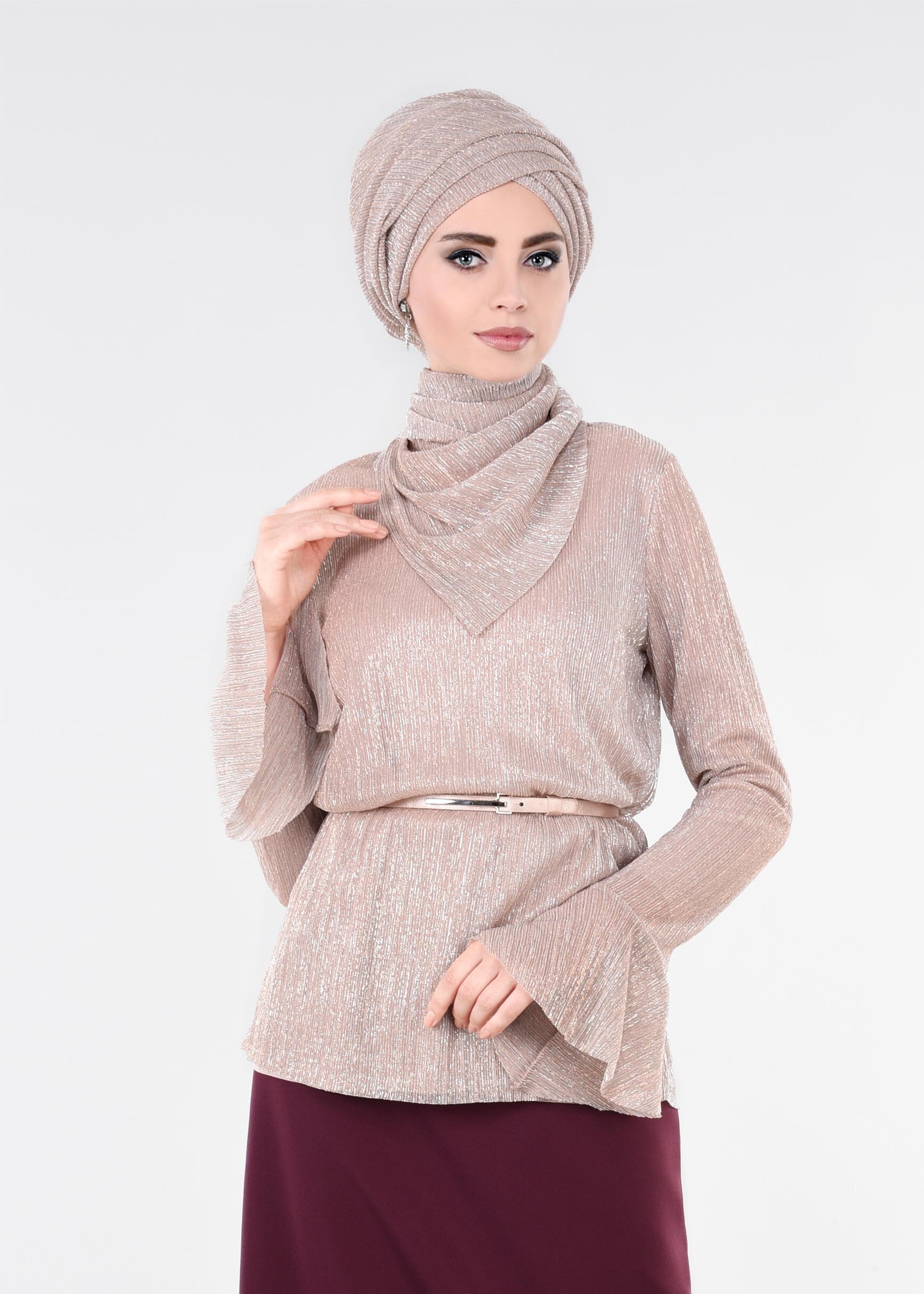 Tesettür giyim PUDRA MANŞETLERİ VOLANLI BLUZ 4526