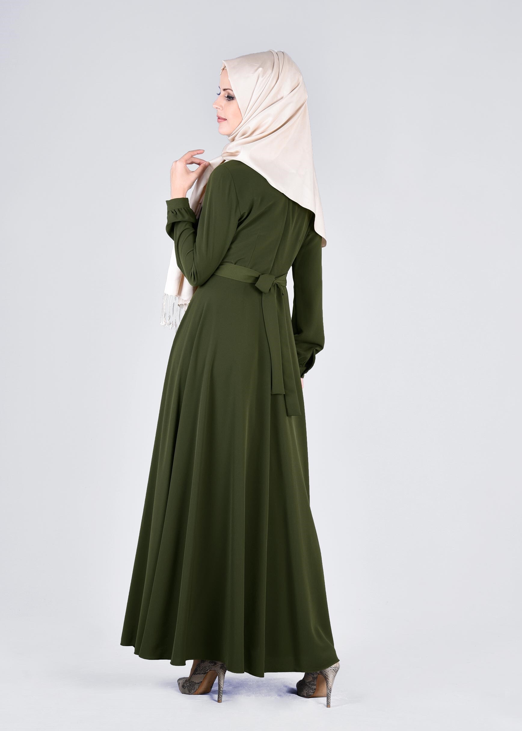 Tesettür giyim HAKİ ÇİÇEK DESEN DETAYLI KUŞAKLI ELBİSE 4165 