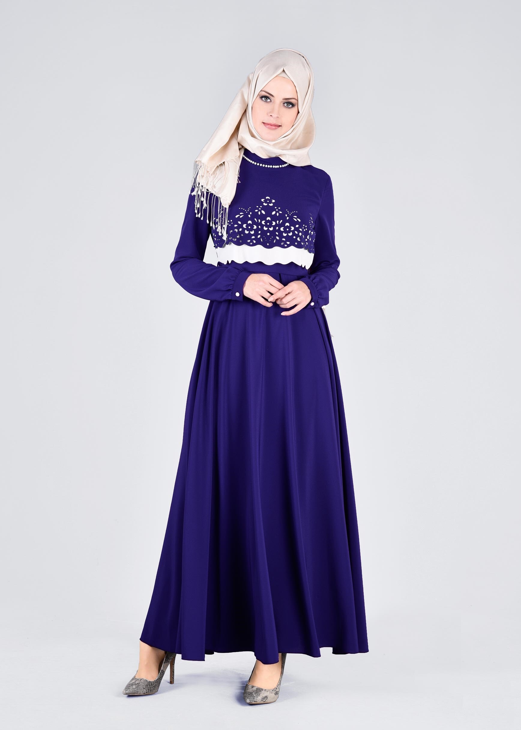 Tesettür giyim LACİVERT ÇİÇEK DESEN DETAYLI KUŞAKLI ELBİSE 4165 