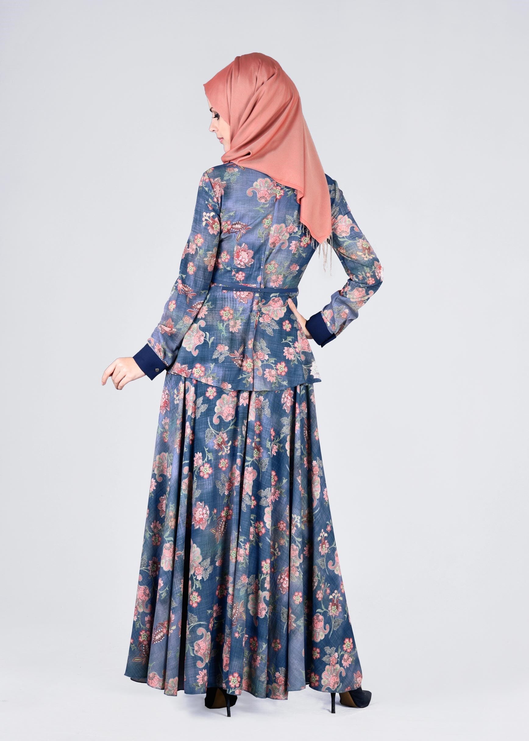 Tesettür giyim LACİVERT ÇİÇEKLİ ELBİSE 4355 