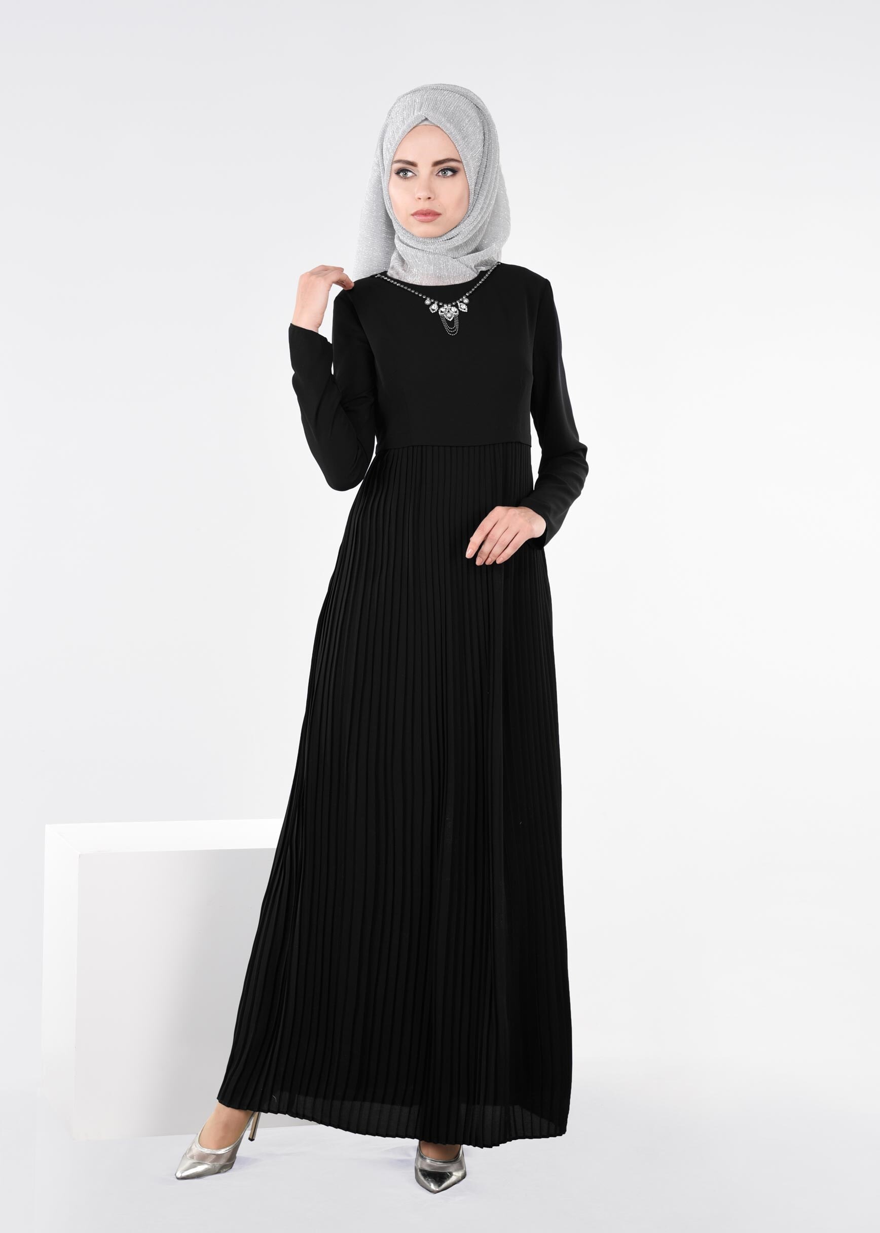 Tesettür giyim SİYAH 4369 ESİNTİ ELBİSE 38/46 TEK40