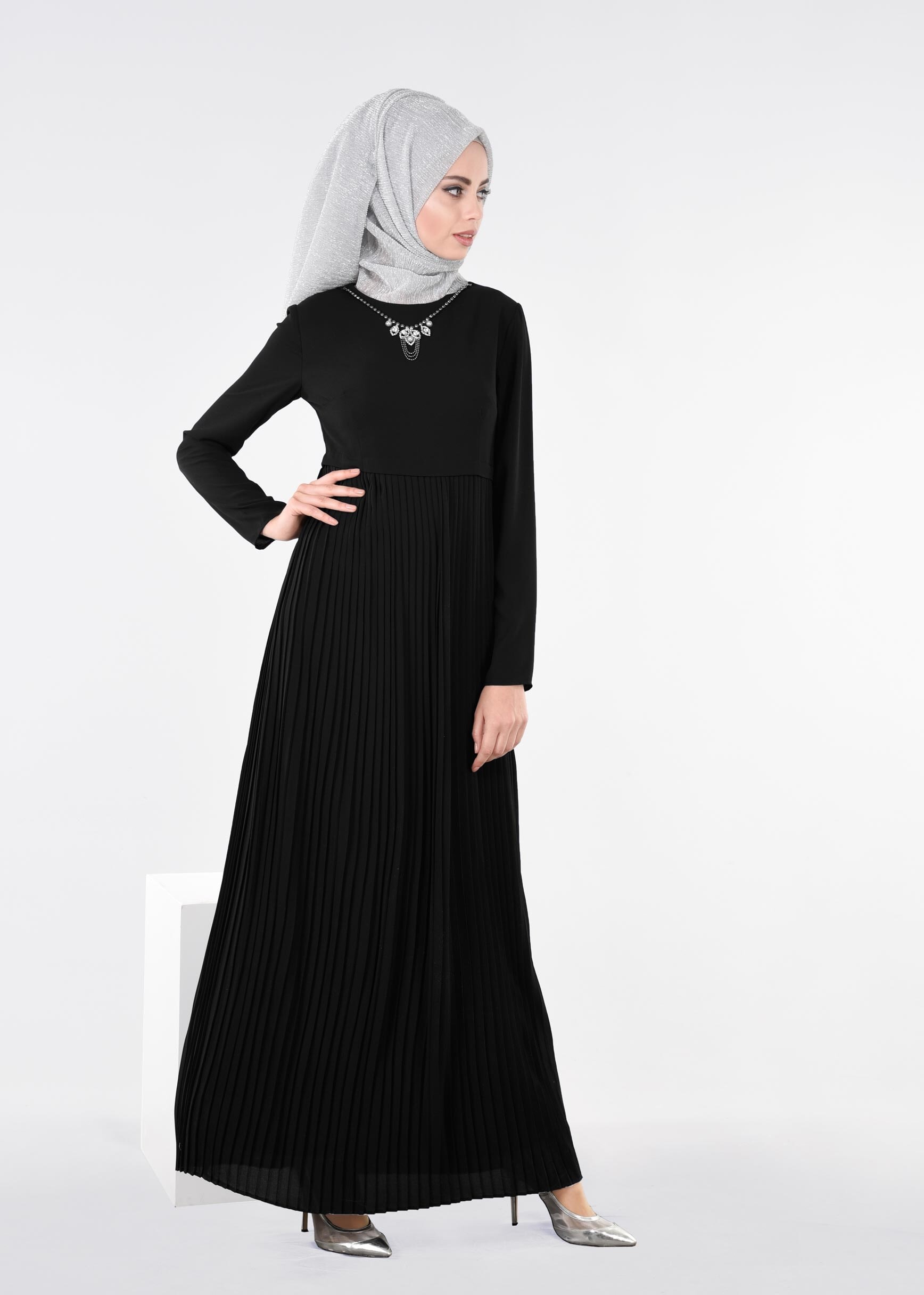 Tesettür giyim SİYAH 4369 ESİNTİ ELBİSE 38/46 TEK40