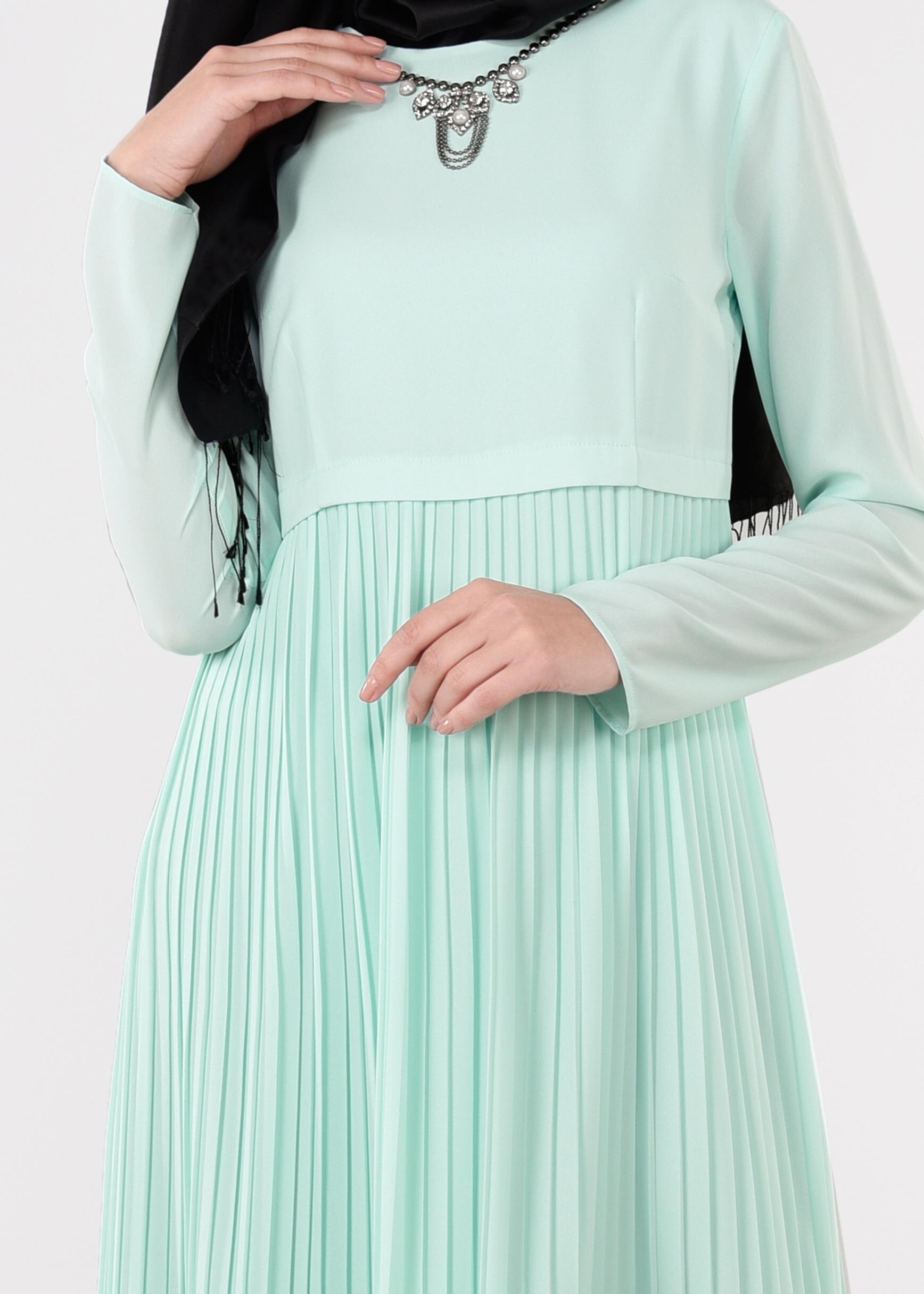 Tesettür giyim YEŞİL 4369 ESİNTİ ELBİSE 38/46 TEK40