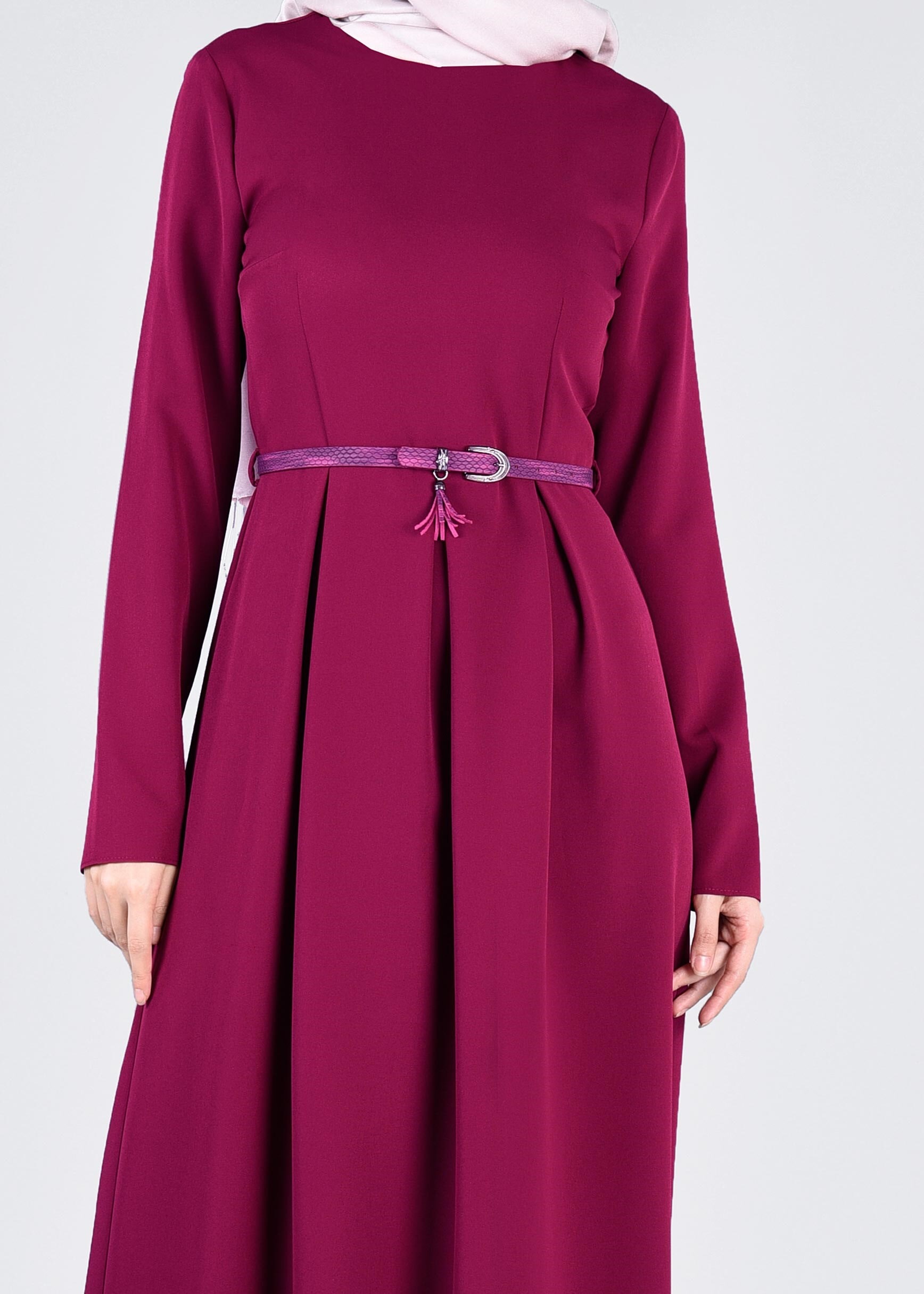 Tesettür giyim FUŞYA BELİ PİLE DETAYLI ELBİSE 4398 