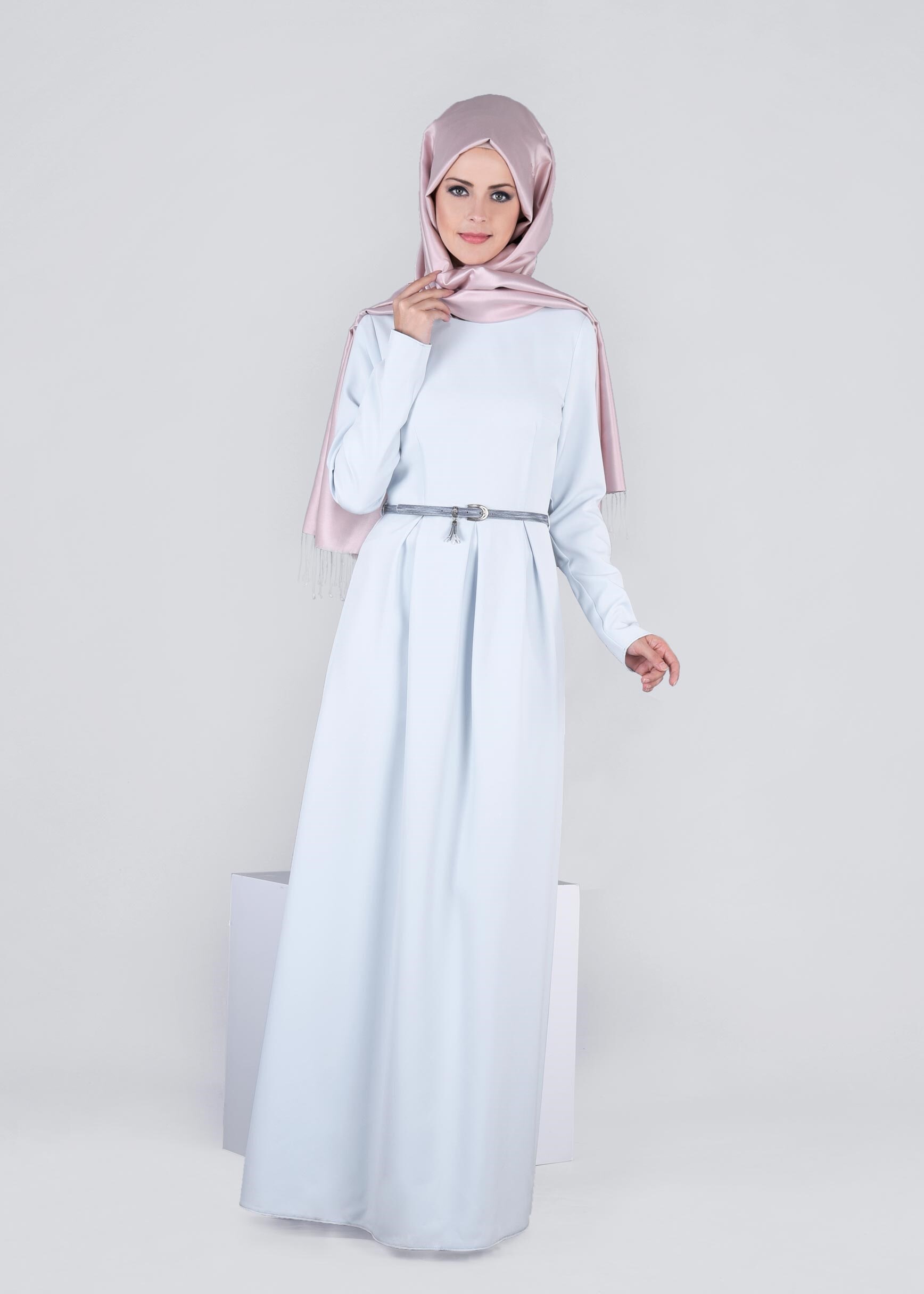 Tesettür giyim MAVİ BELİ PİLE DETAYLI ELBİSE 4398 