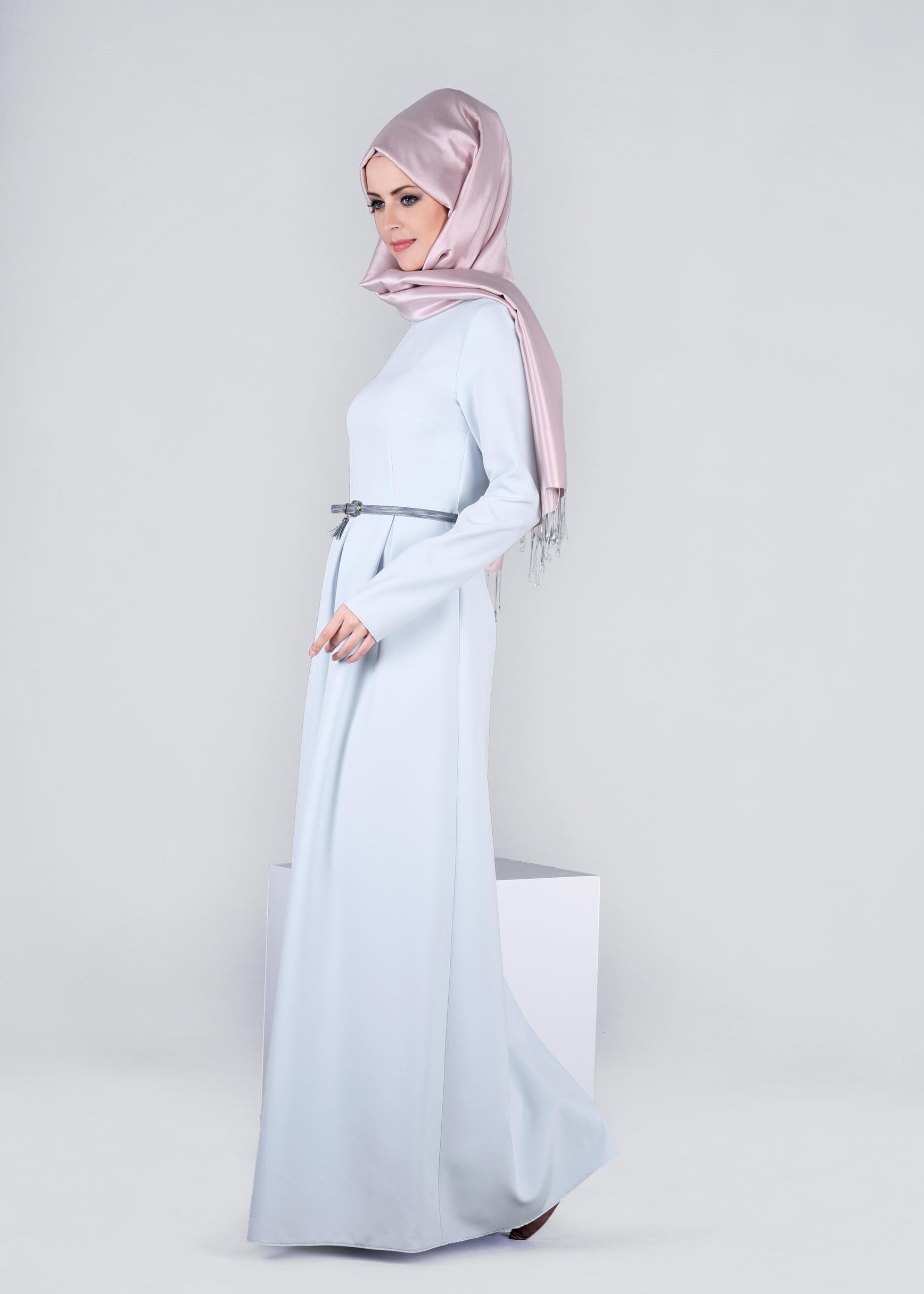 Tesettür giyim MAVİ BELİ PİLE DETAYLI ELBİSE 4398 