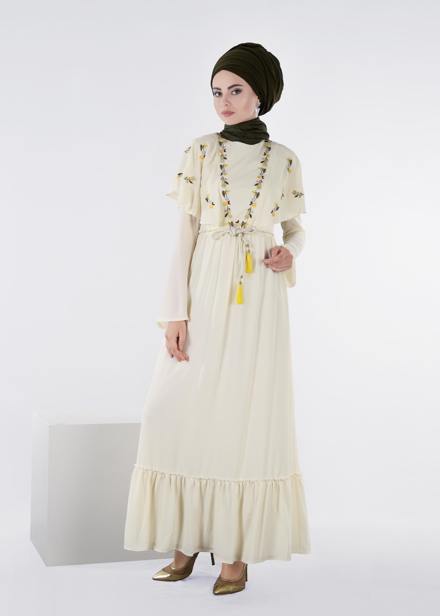 Tesettür giyim BEYAZ 4458 EVA CREP ELBİSE 36/42 TEK38