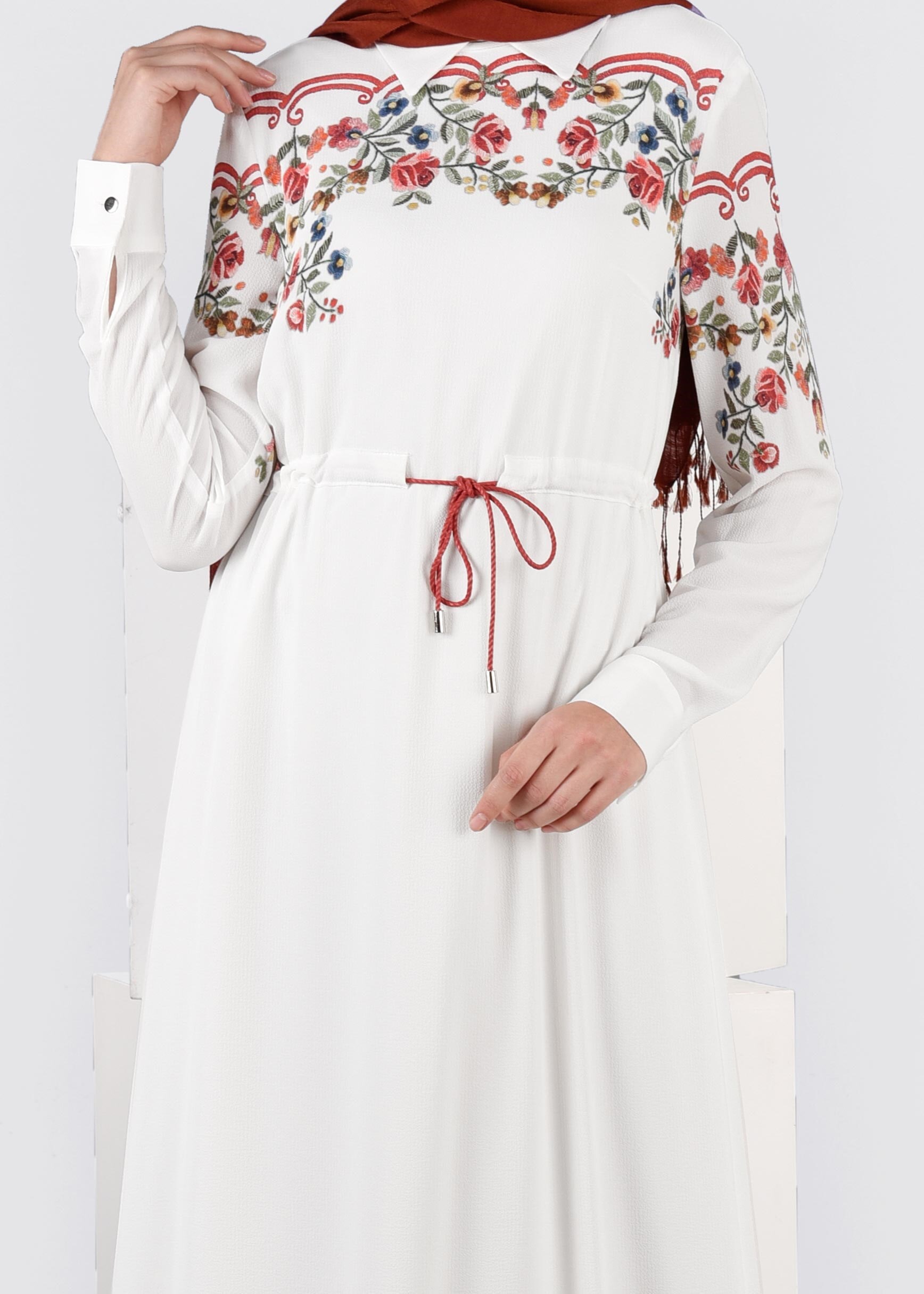 Tesettür giyim BEYAZ 4492 CAPRİ 11508 ELBİSE 38/44 TEK36